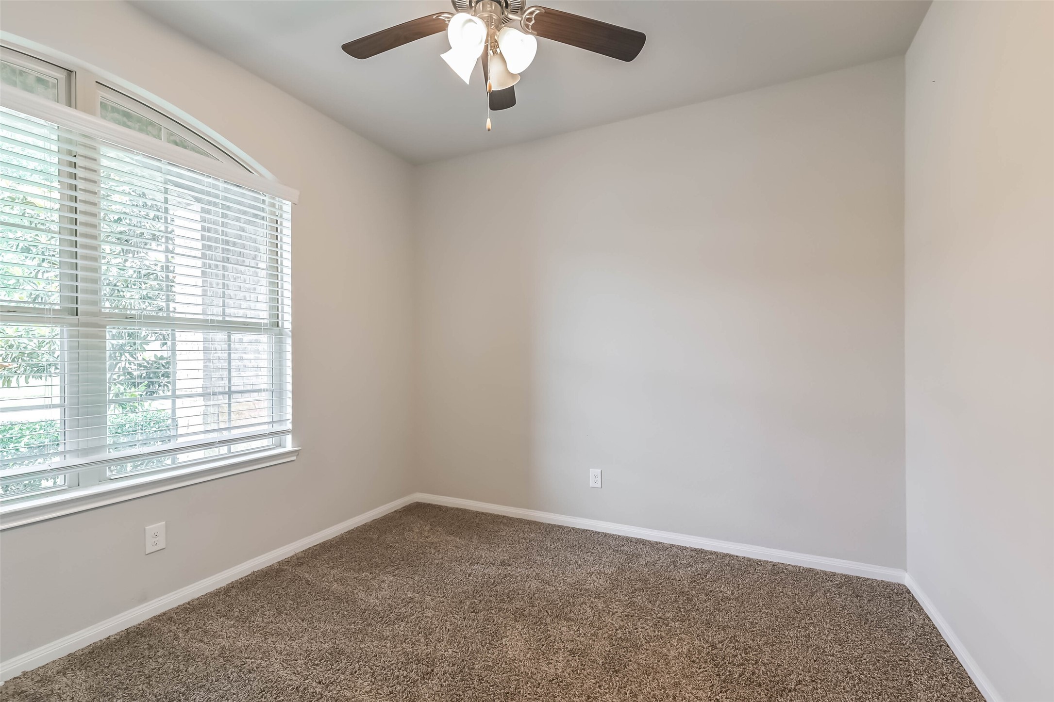 8810 Vasco Da Gama Trace Property Photo 36