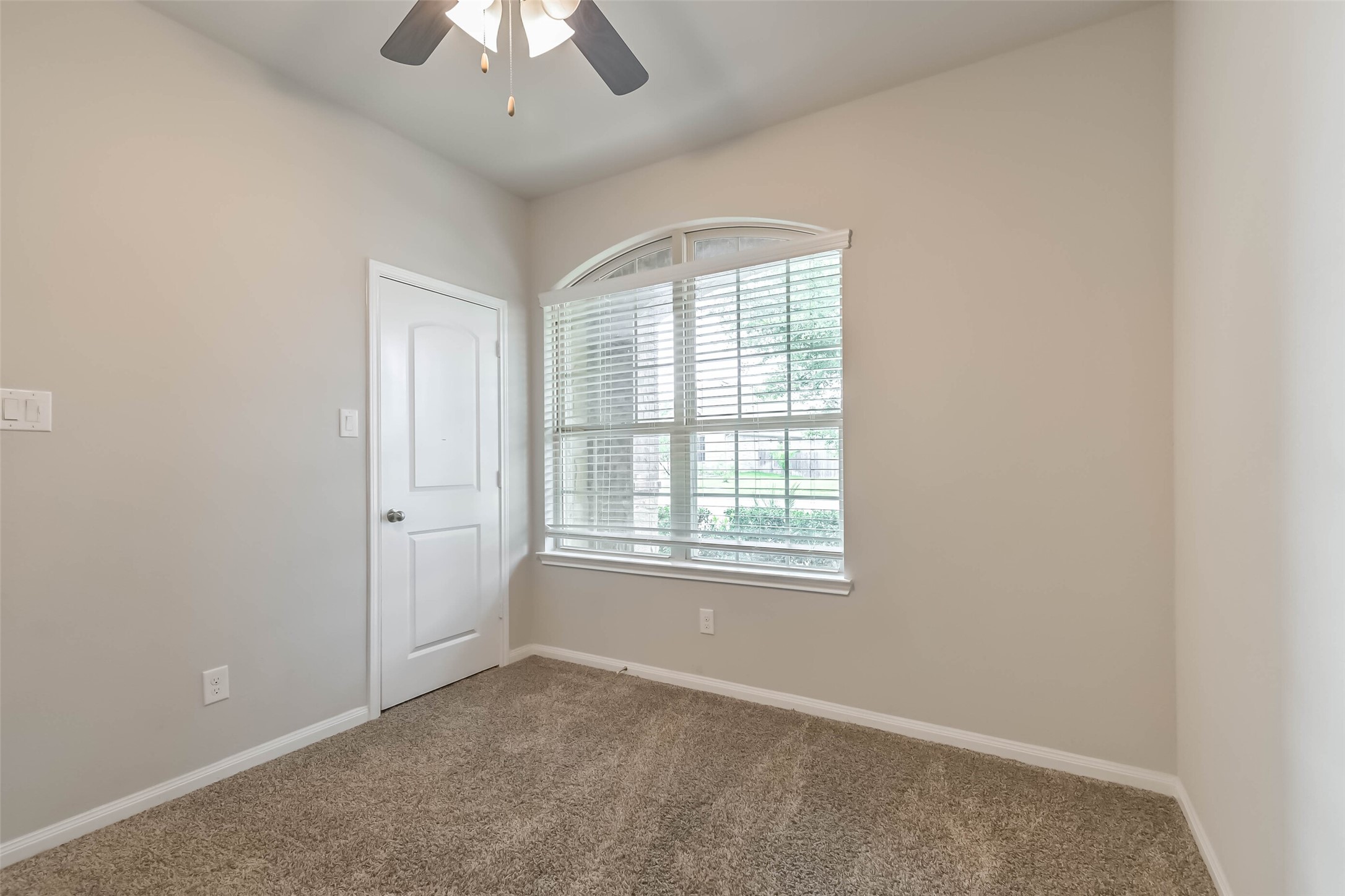 8810 Vasco Da Gama Trace Property Photo 37