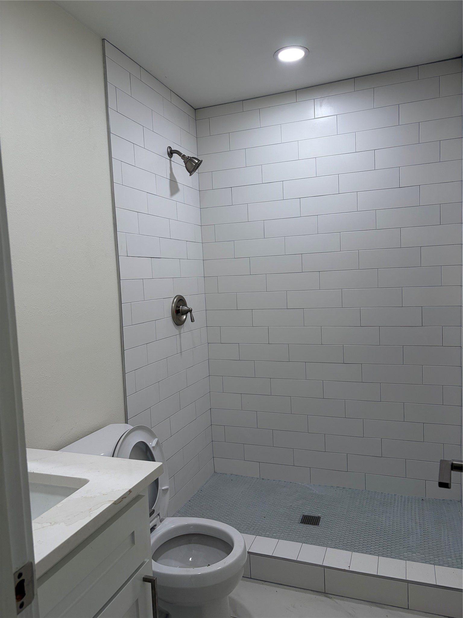 318 N Avenue H Property Photo 5