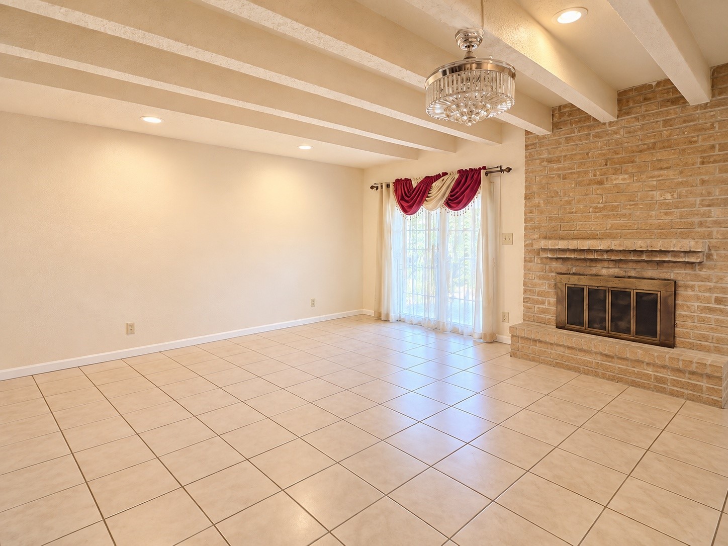 8357 Nairn Street Property Photo 2
