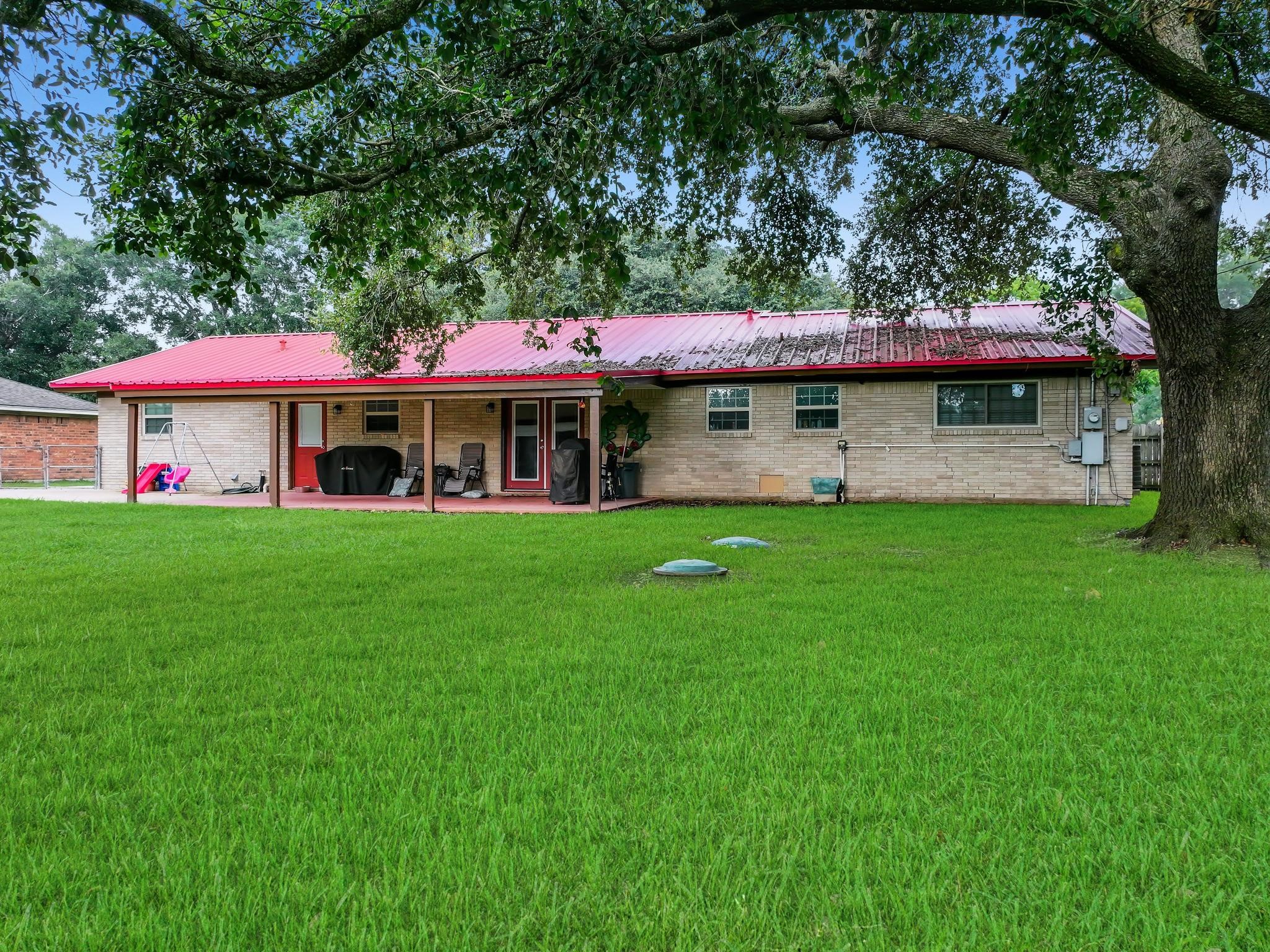 10922 Glen Oaks Street Property Photo 7