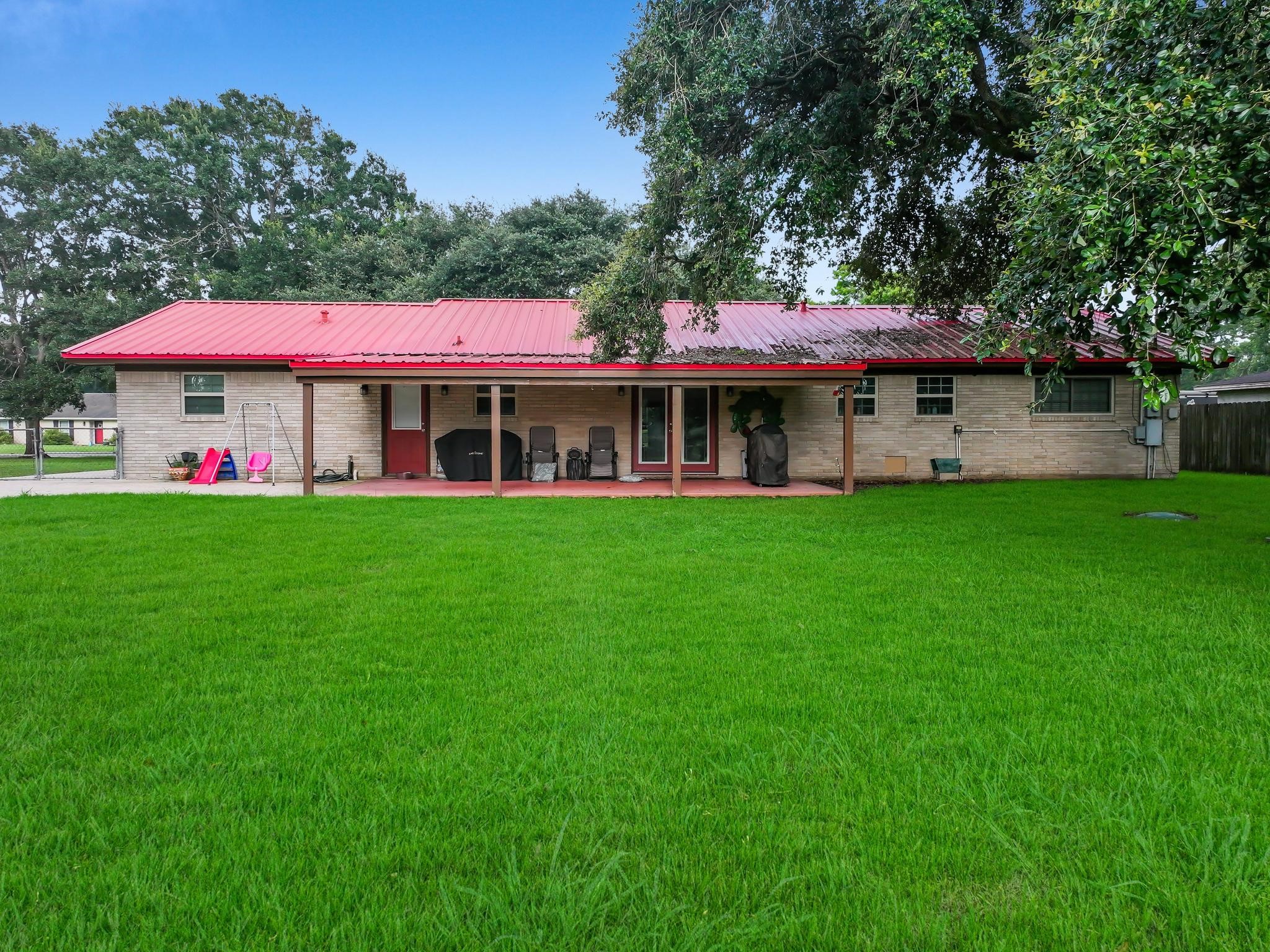 10922 Glen Oaks Street Property Photo 11