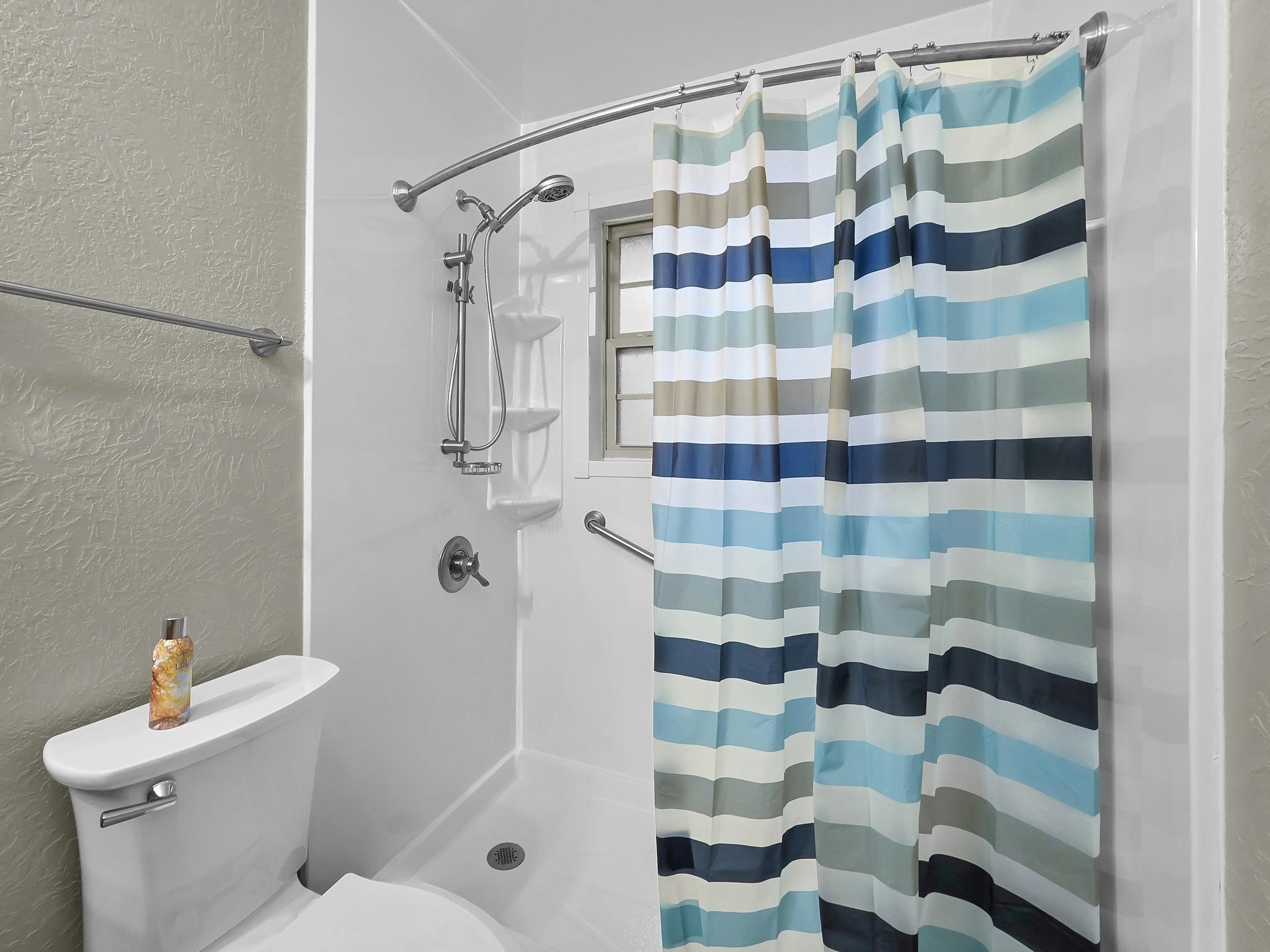 10922 Glen Oaks Street Property Photo 24