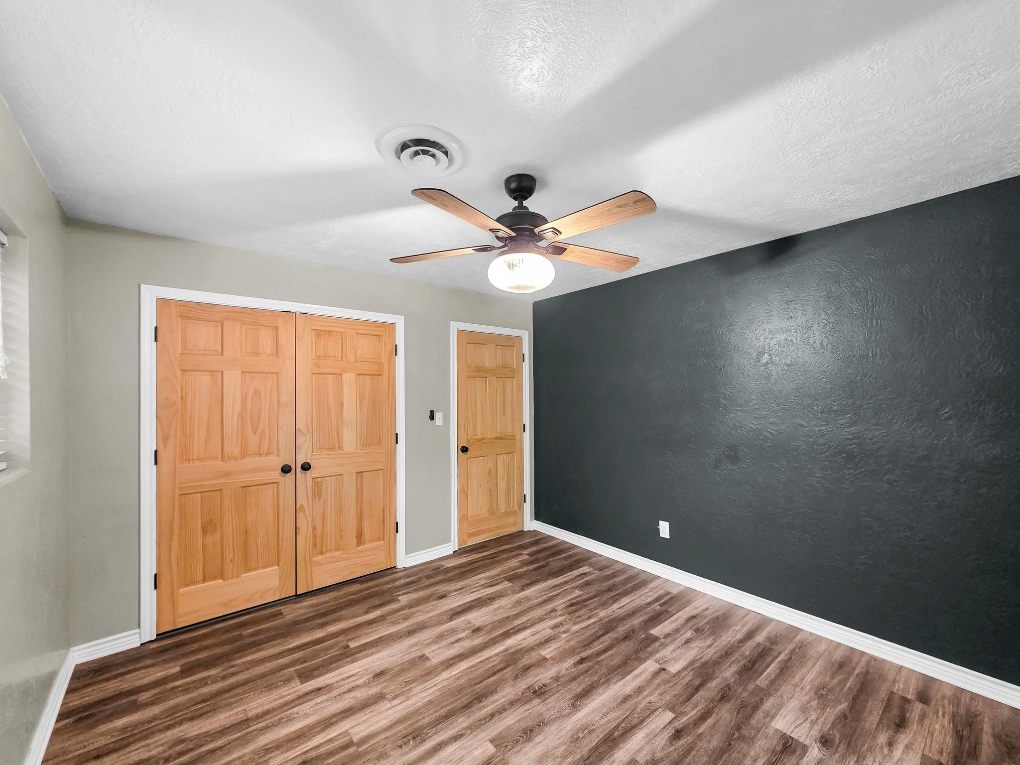 10922 Glen Oaks Street Property Photo 29