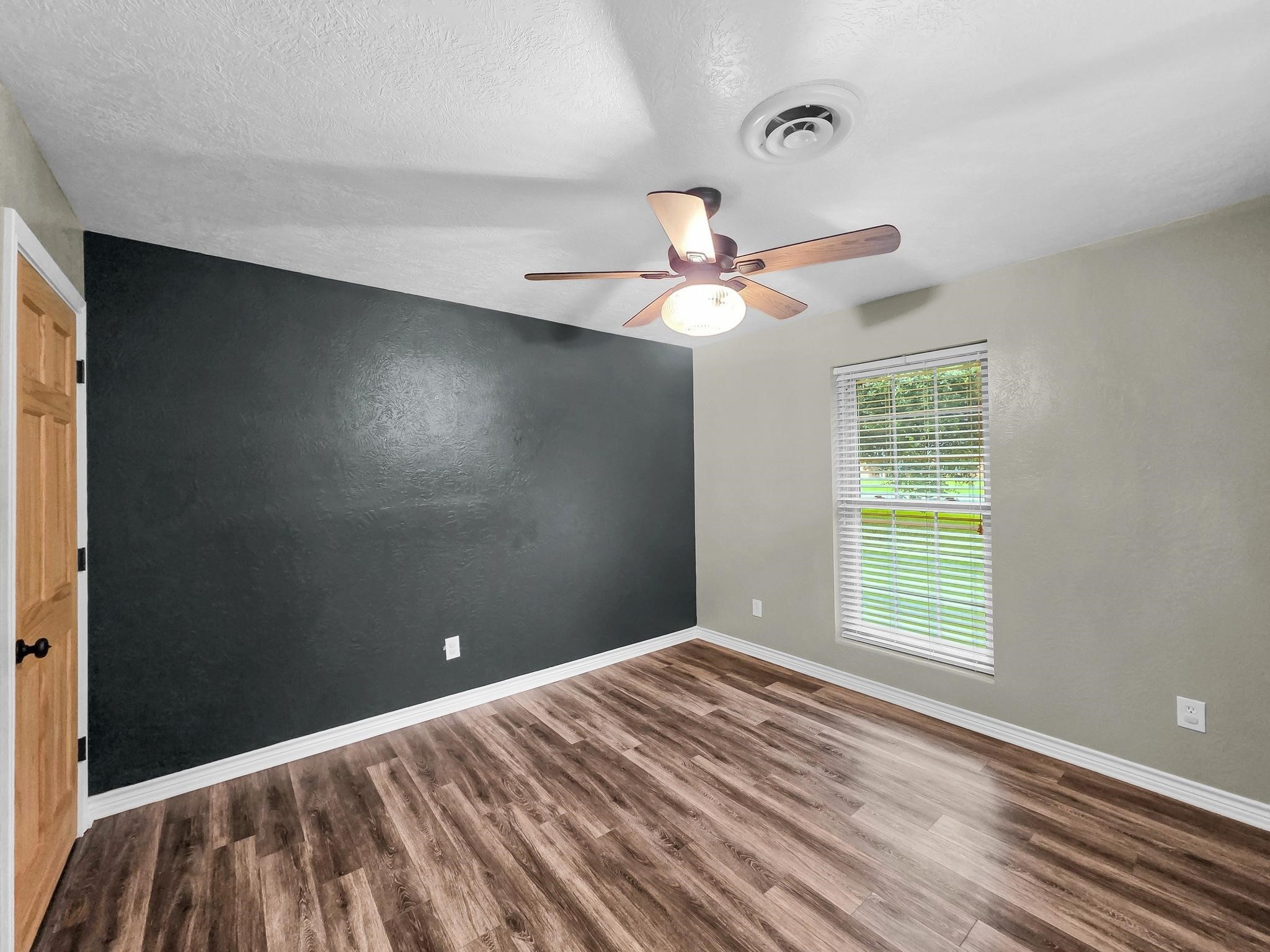 10922 Glen Oaks Street Property Photo 30