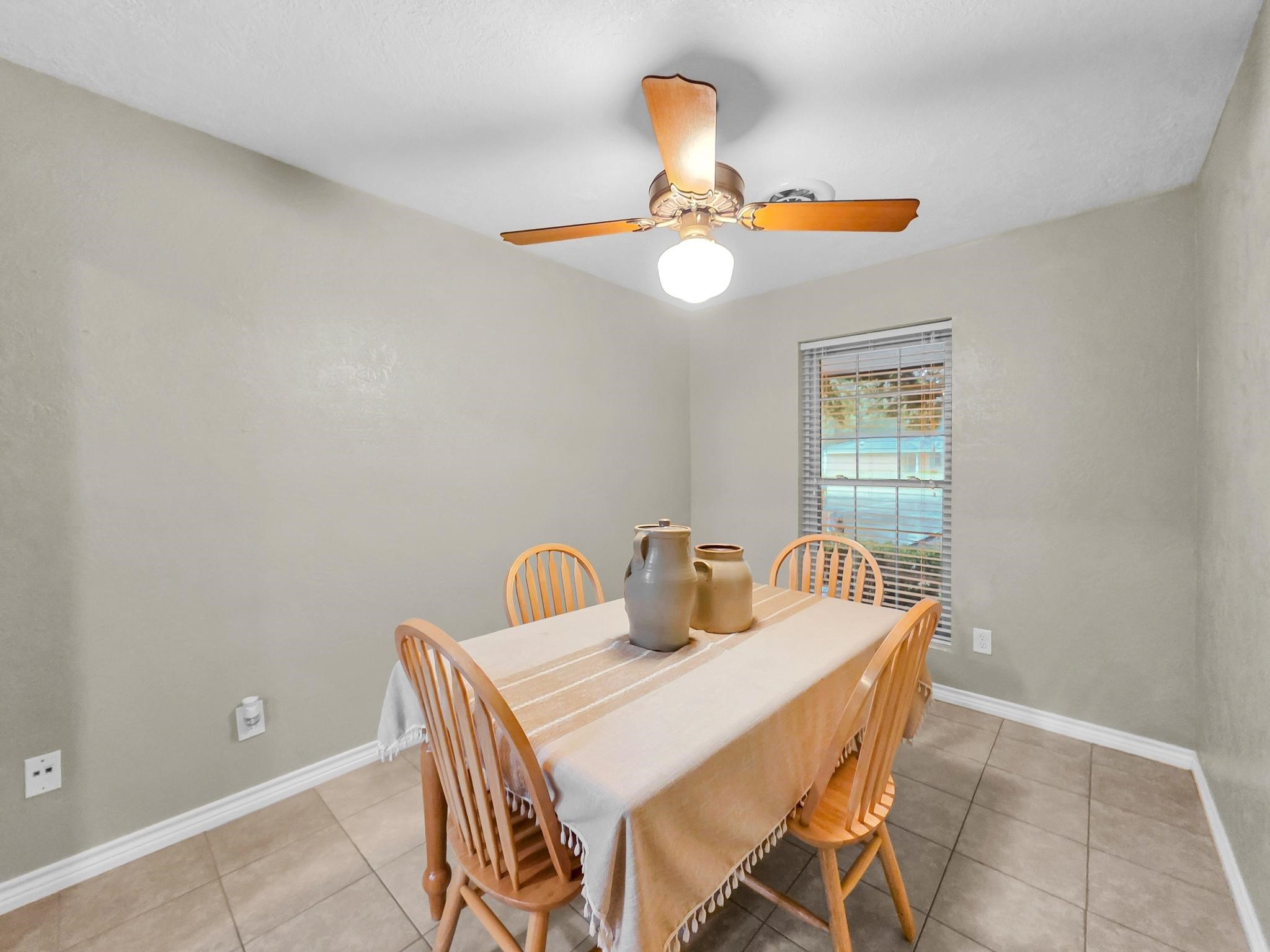 10922 Glen Oaks Street Property Photo 35