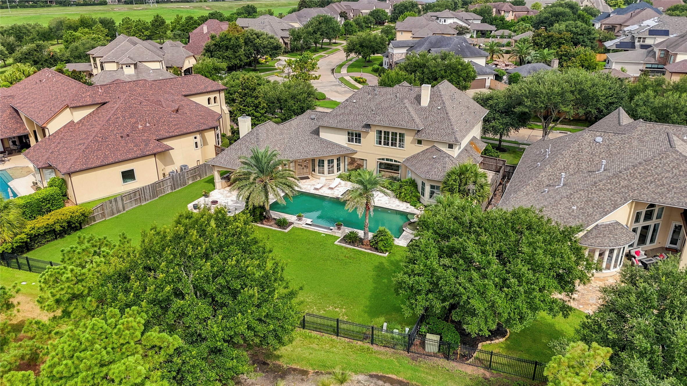 27811 Charter Lake Lane Property Photo 4