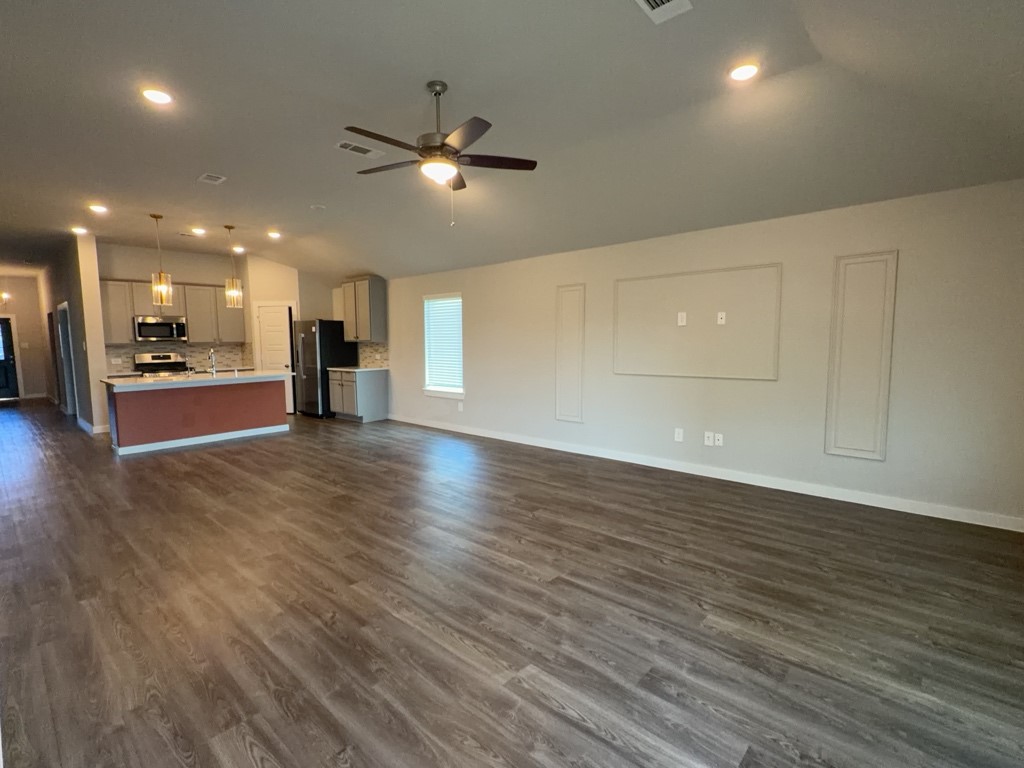 22476 Mountain Pine Drive Property Photo 8