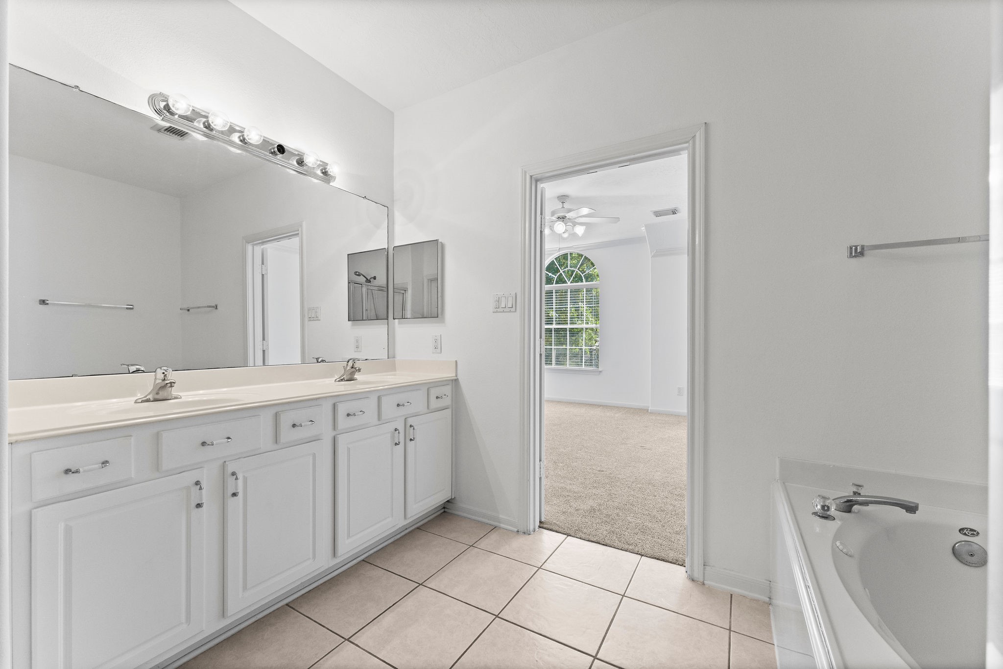 39 E Burberry Circle Property Photo 27