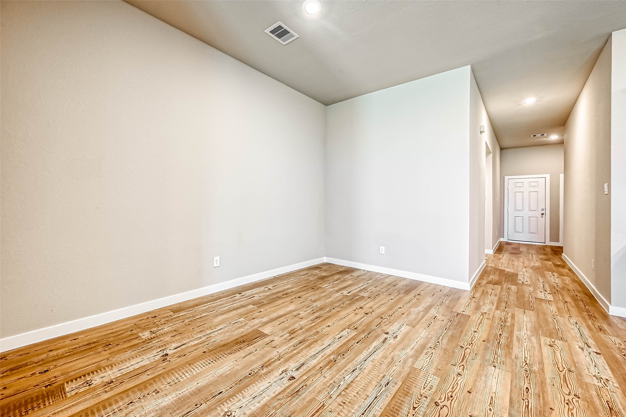 2611 Westward Hill Drive Property Photo 14