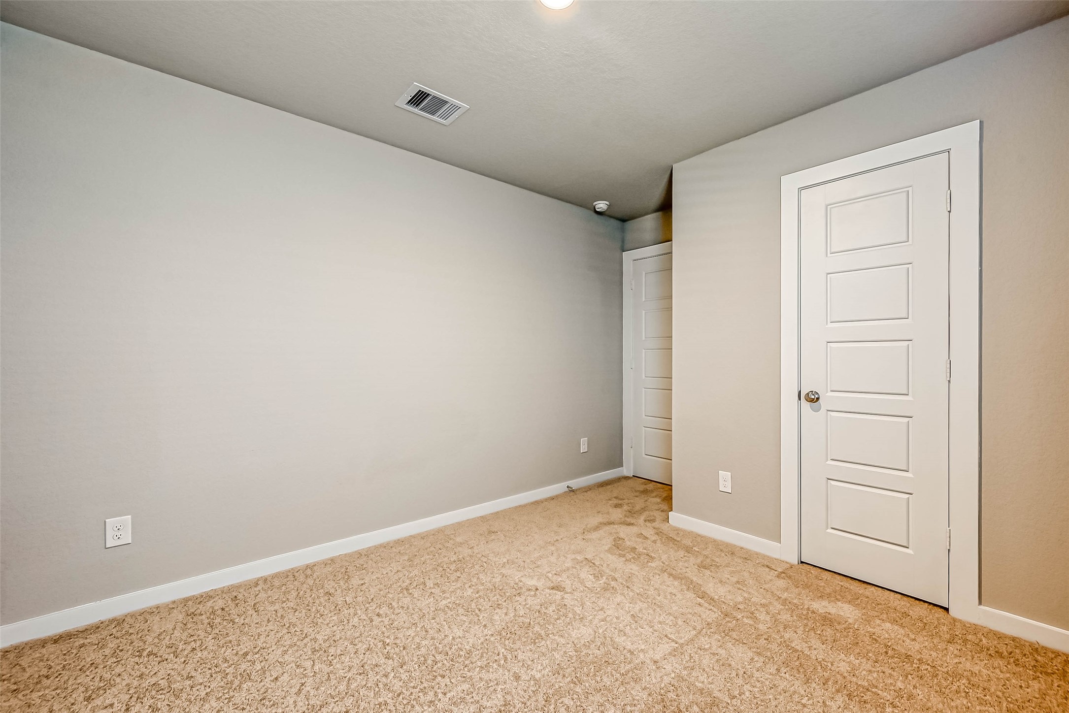 2611 Westward Hill Drive Property Photo 27