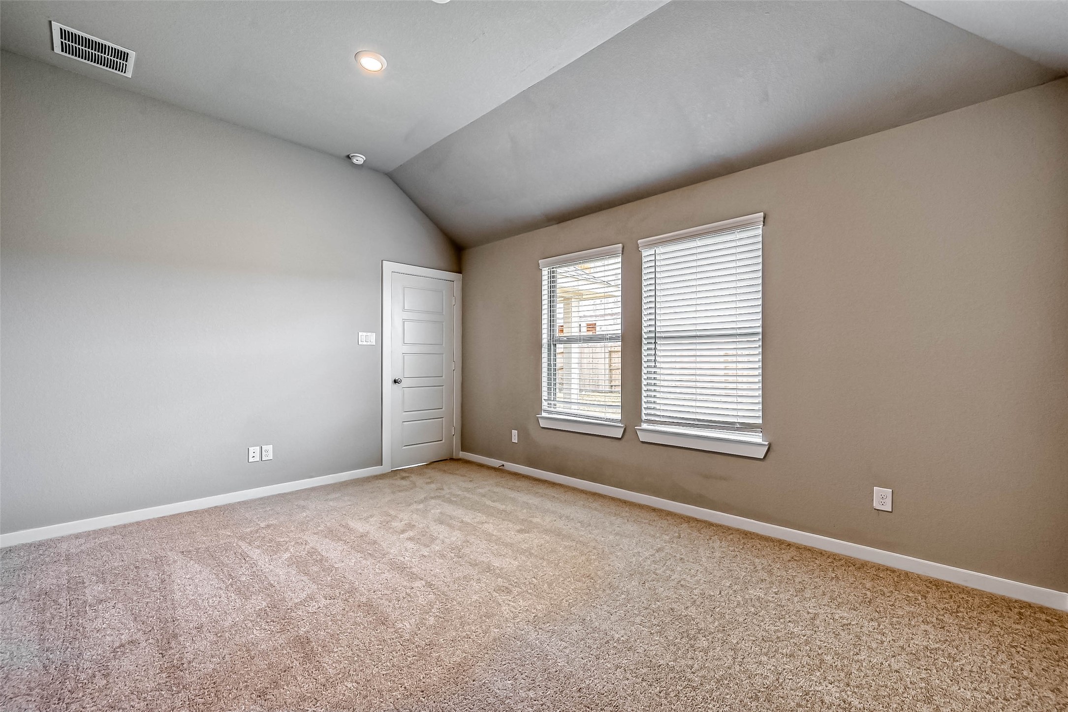2611 Westward Hill Drive Property Photo 35
