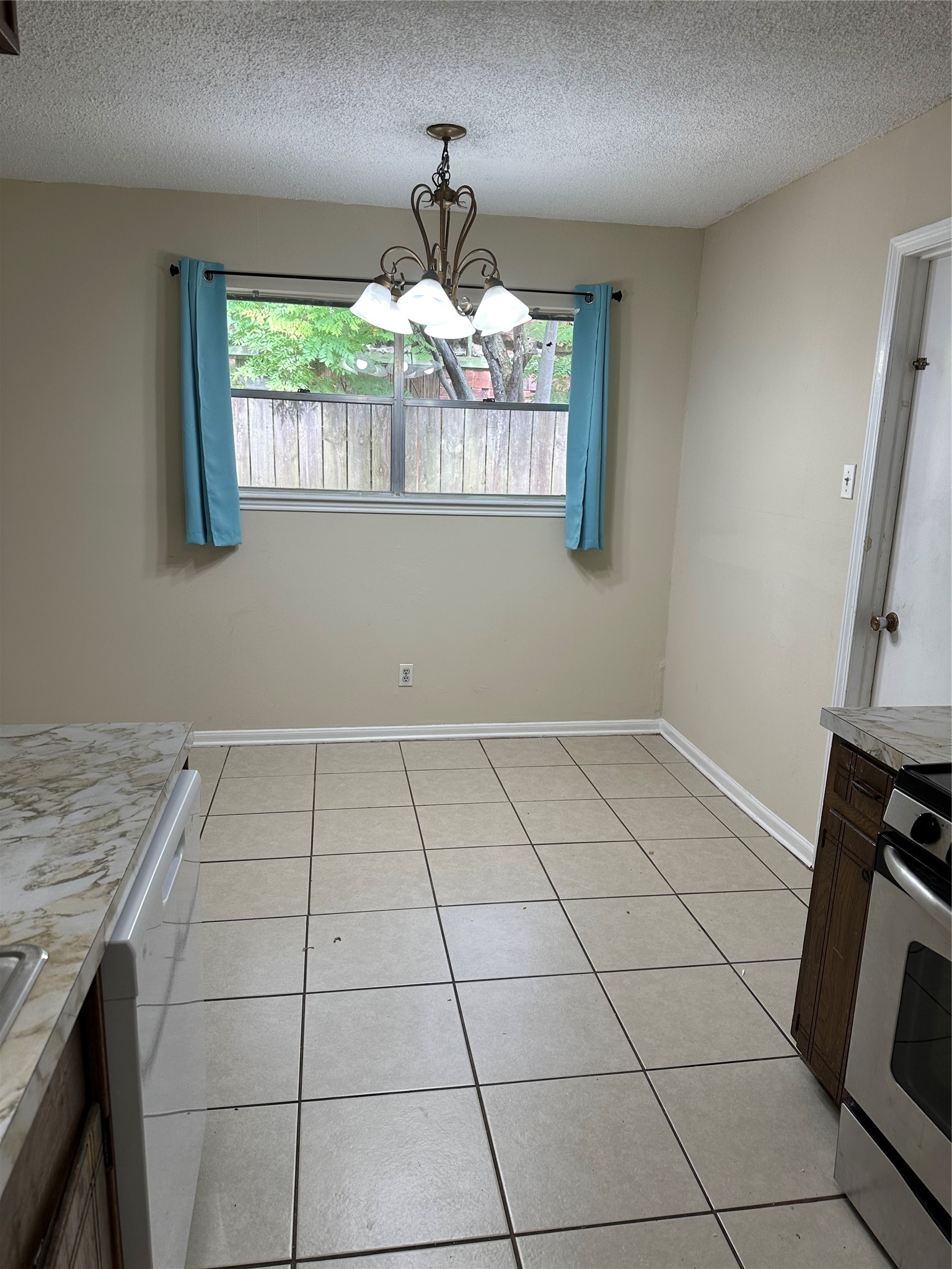 4910 Redfish Reef Drive Property Photo 4