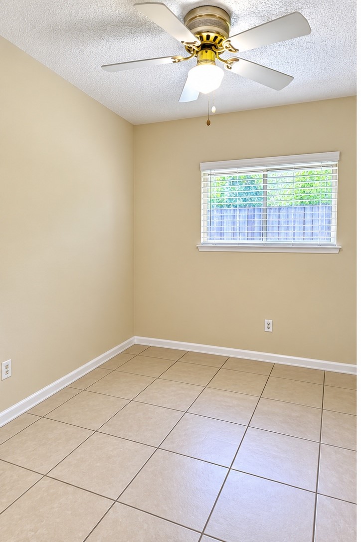 4910 Redfish Reef Drive Property Photo 13