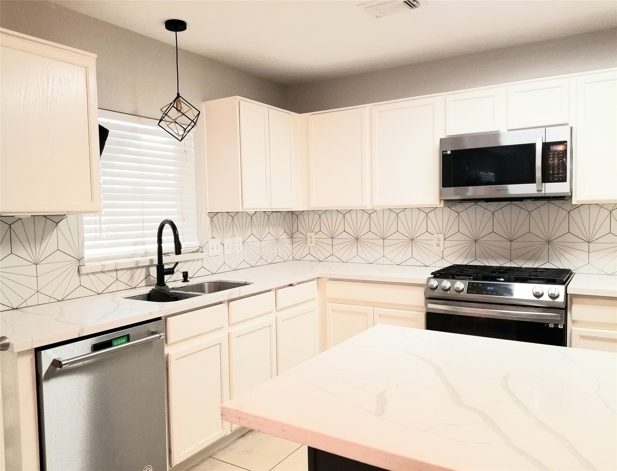 14943 Sugar Peak Drive Property Photo 12