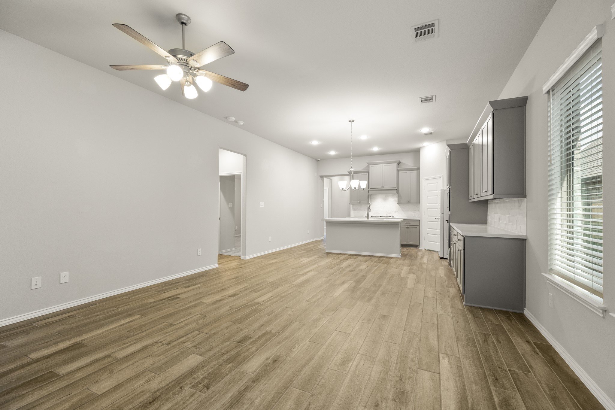 24938 Tidmor Lane Property Photo 5