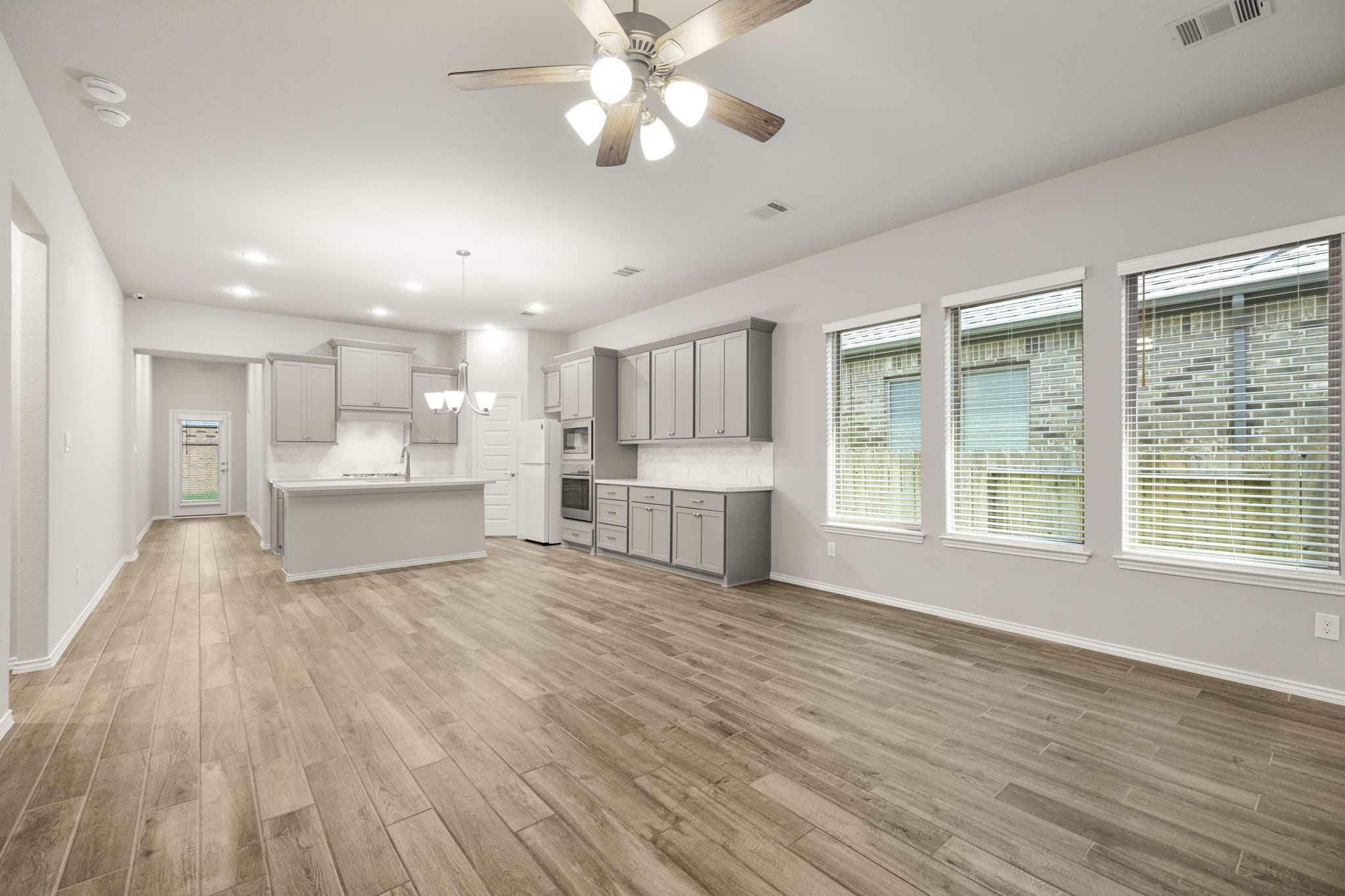 24938 Tidmor Lane Property Photo 11