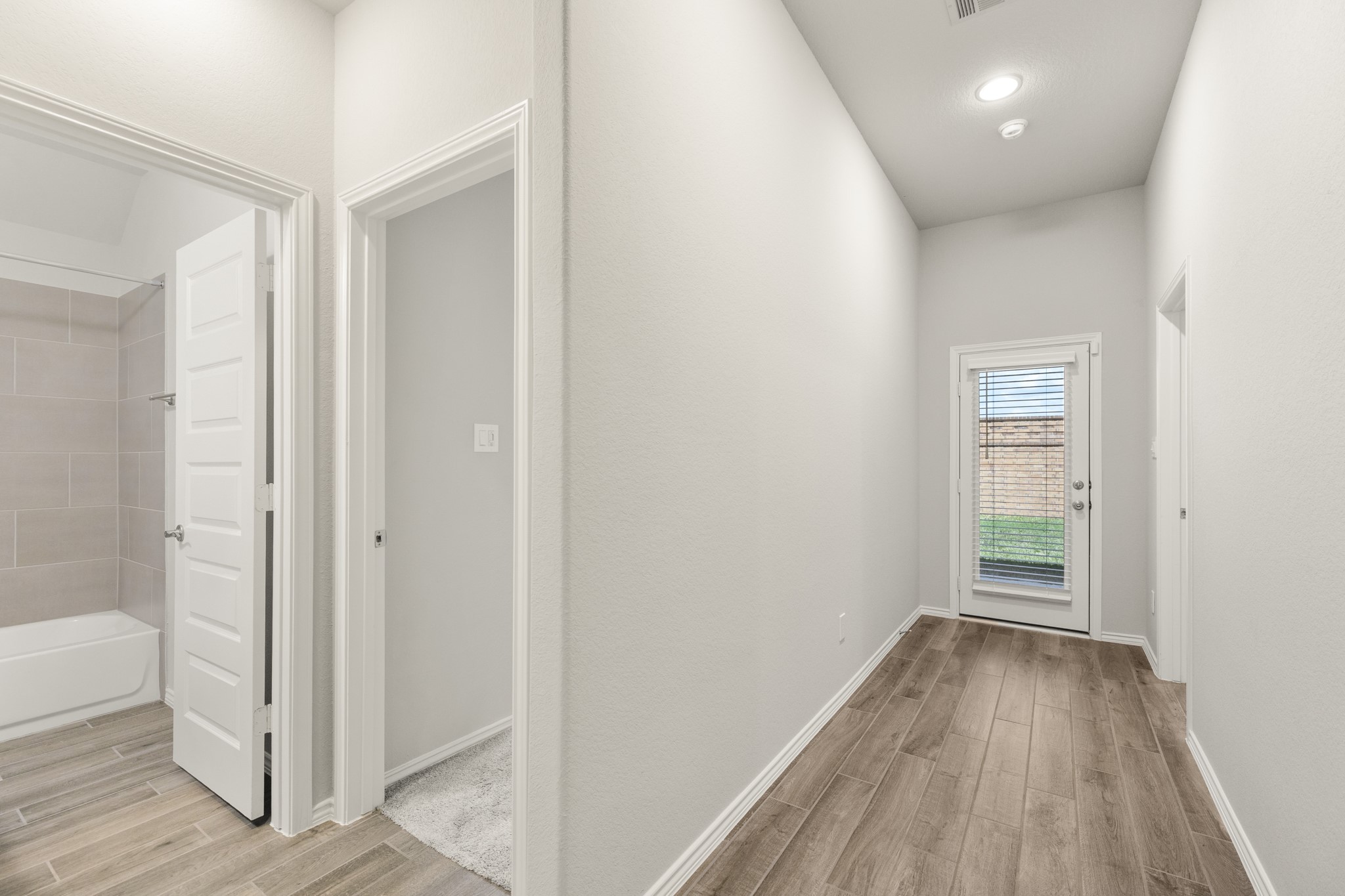 24938 Tidmor Lane Property Photo 12