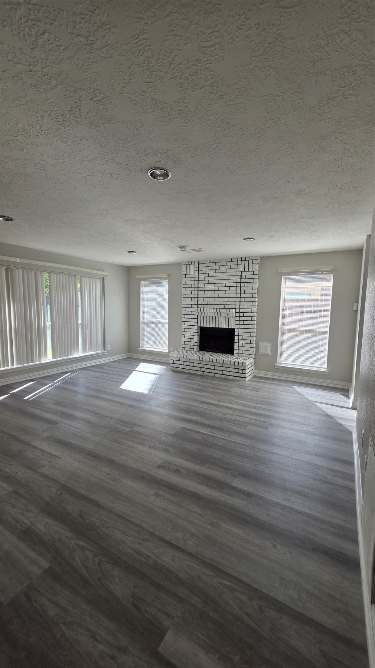 16403 Salinas Lane Property Photo 16