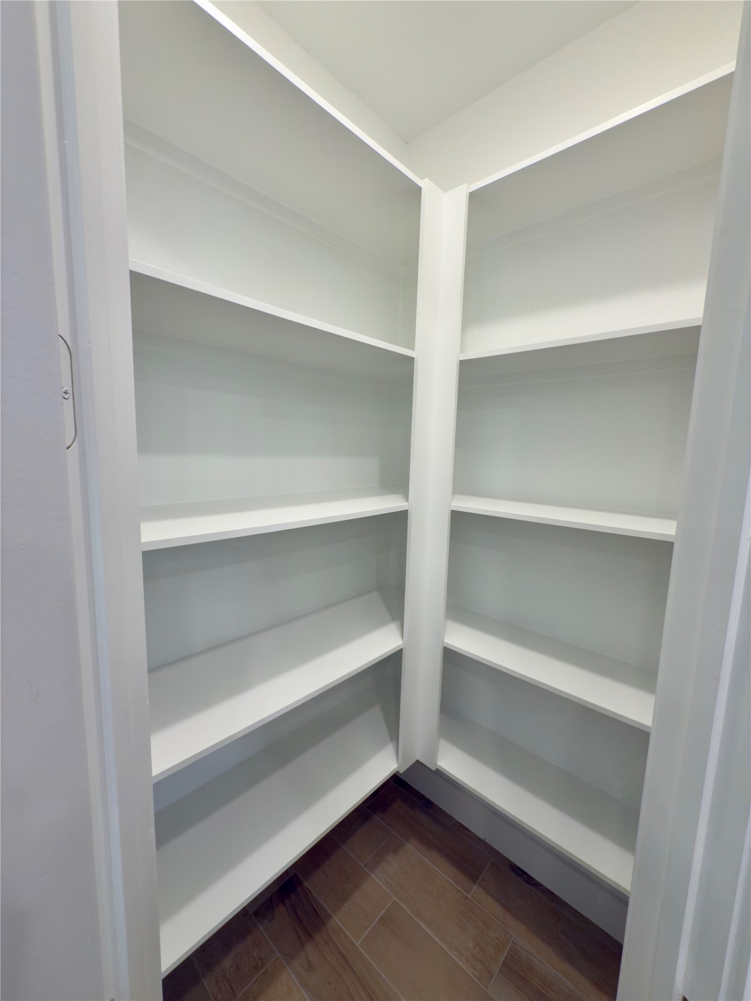 15206 Cortines Court Property Photo 8