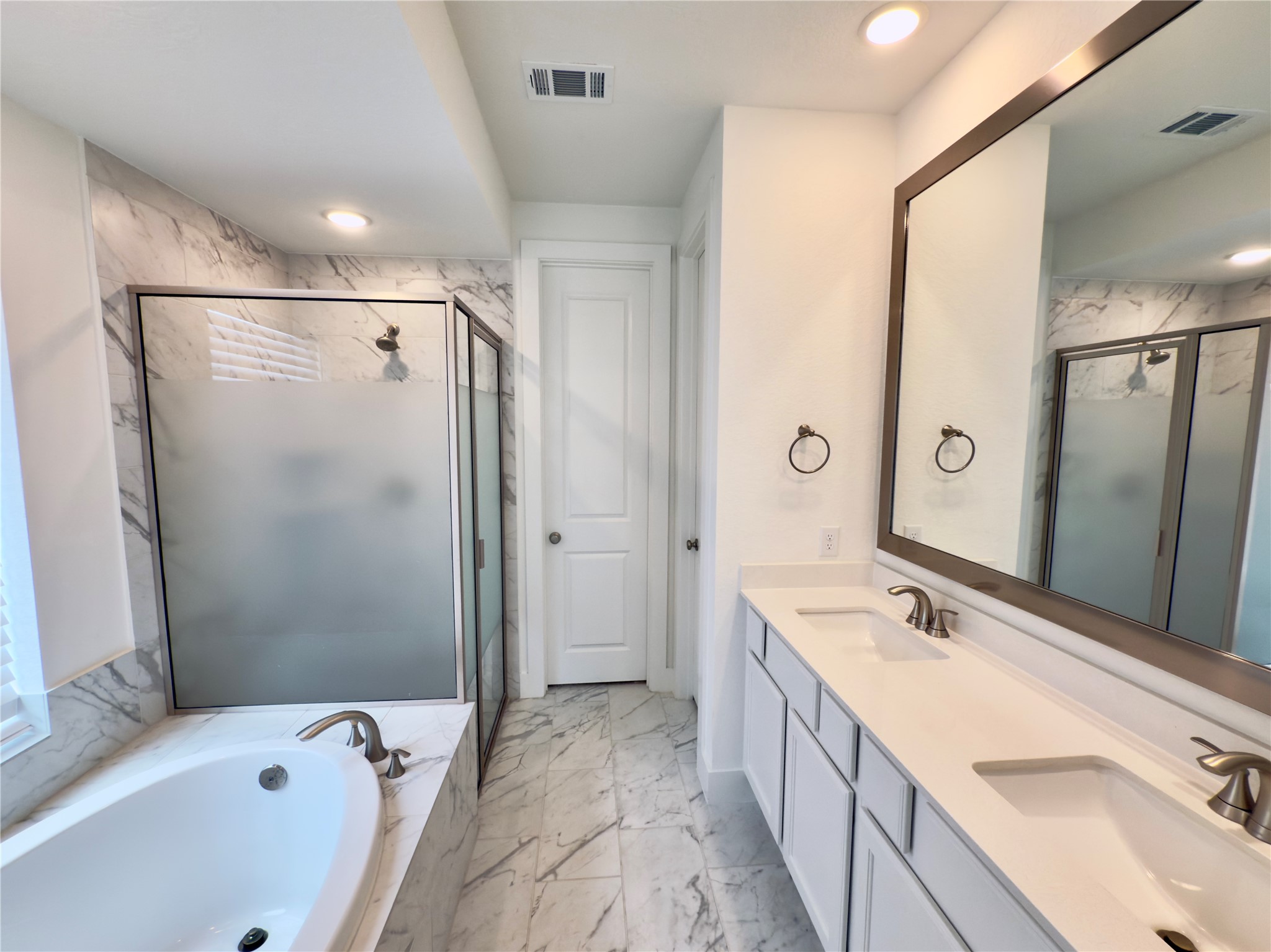 15206 Cortines Court Property Photo 11