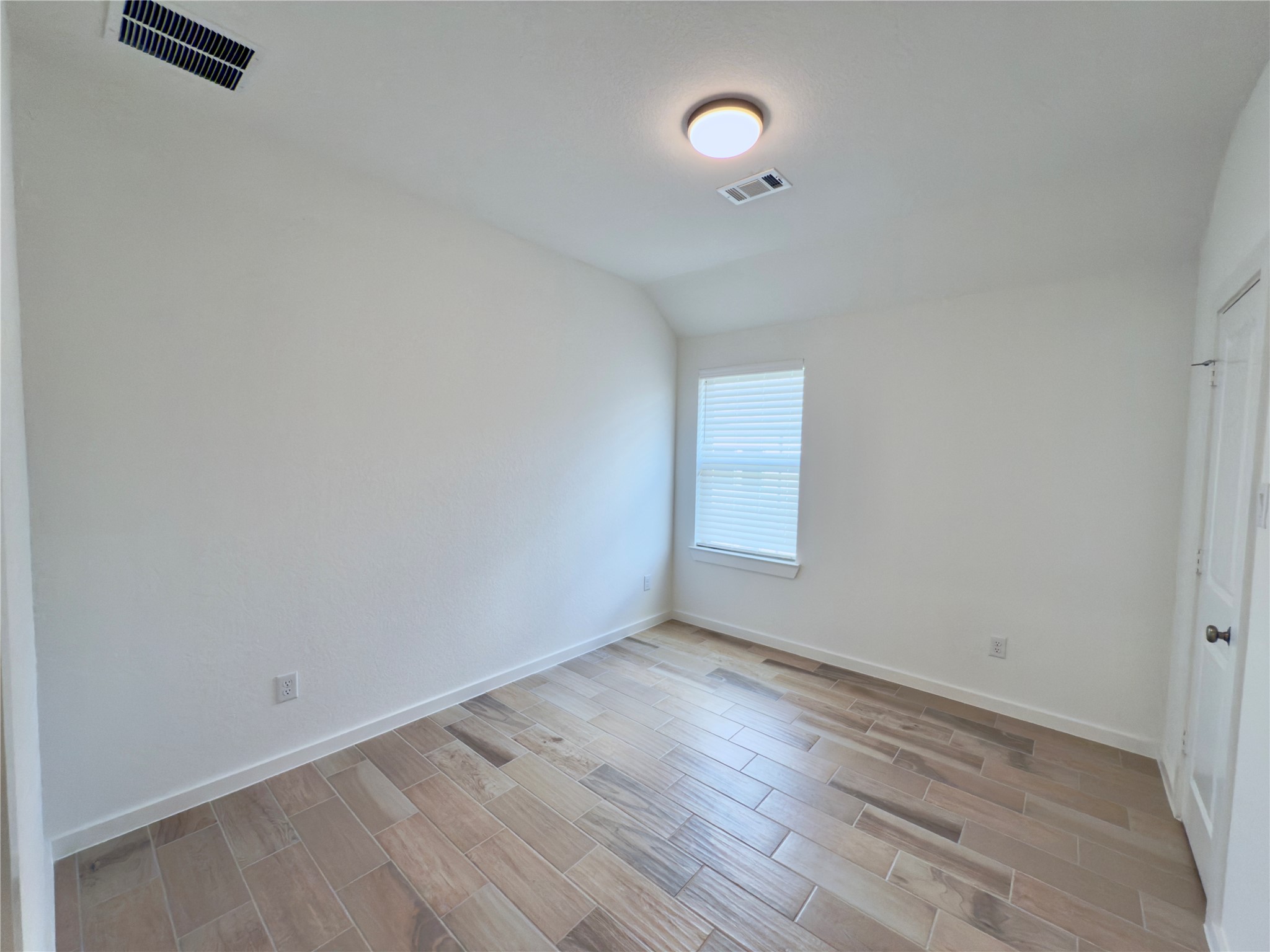 15206 Cortines Court Property Photo 23