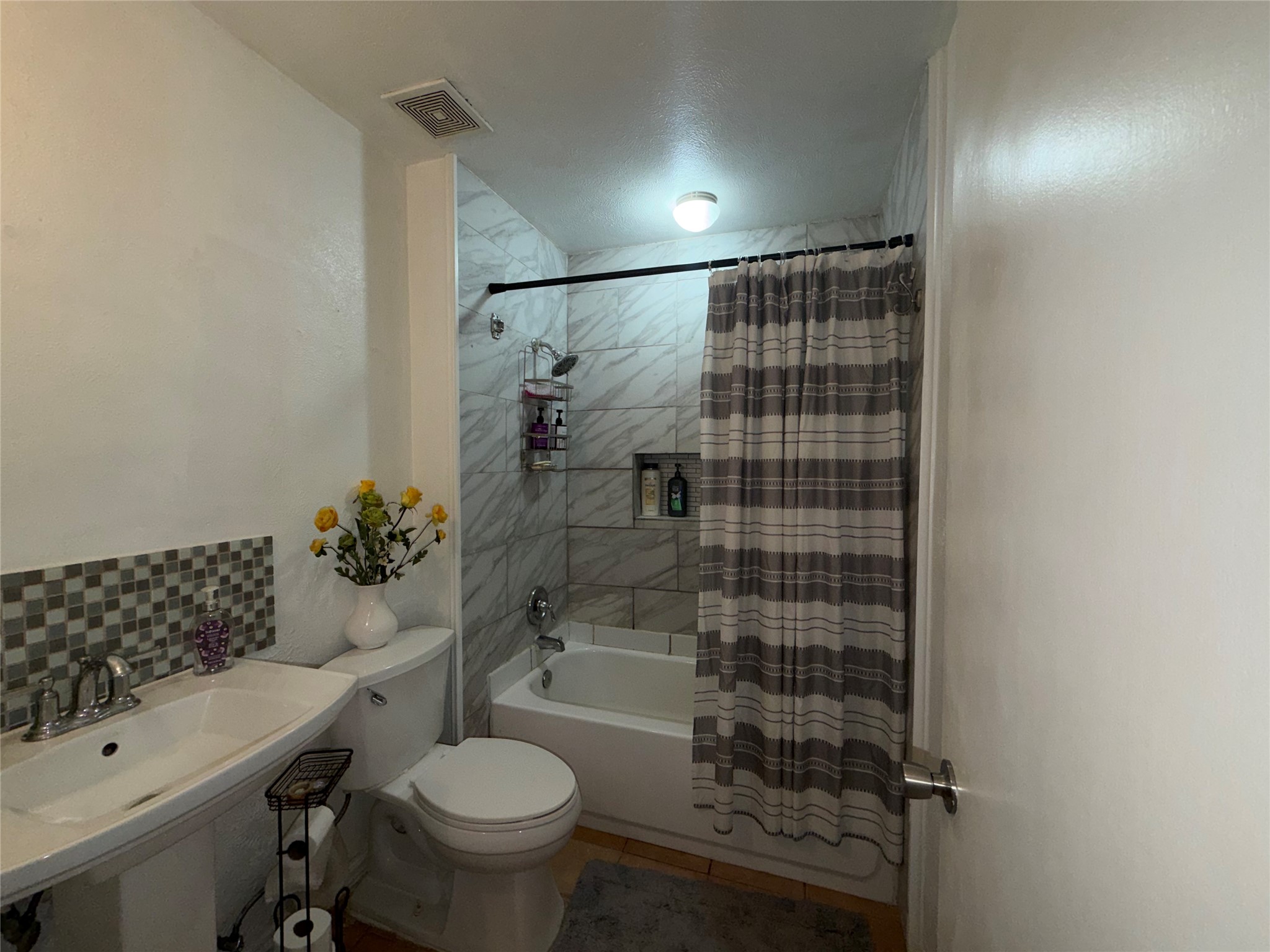 11988 Crystal Creek Property Photo 8