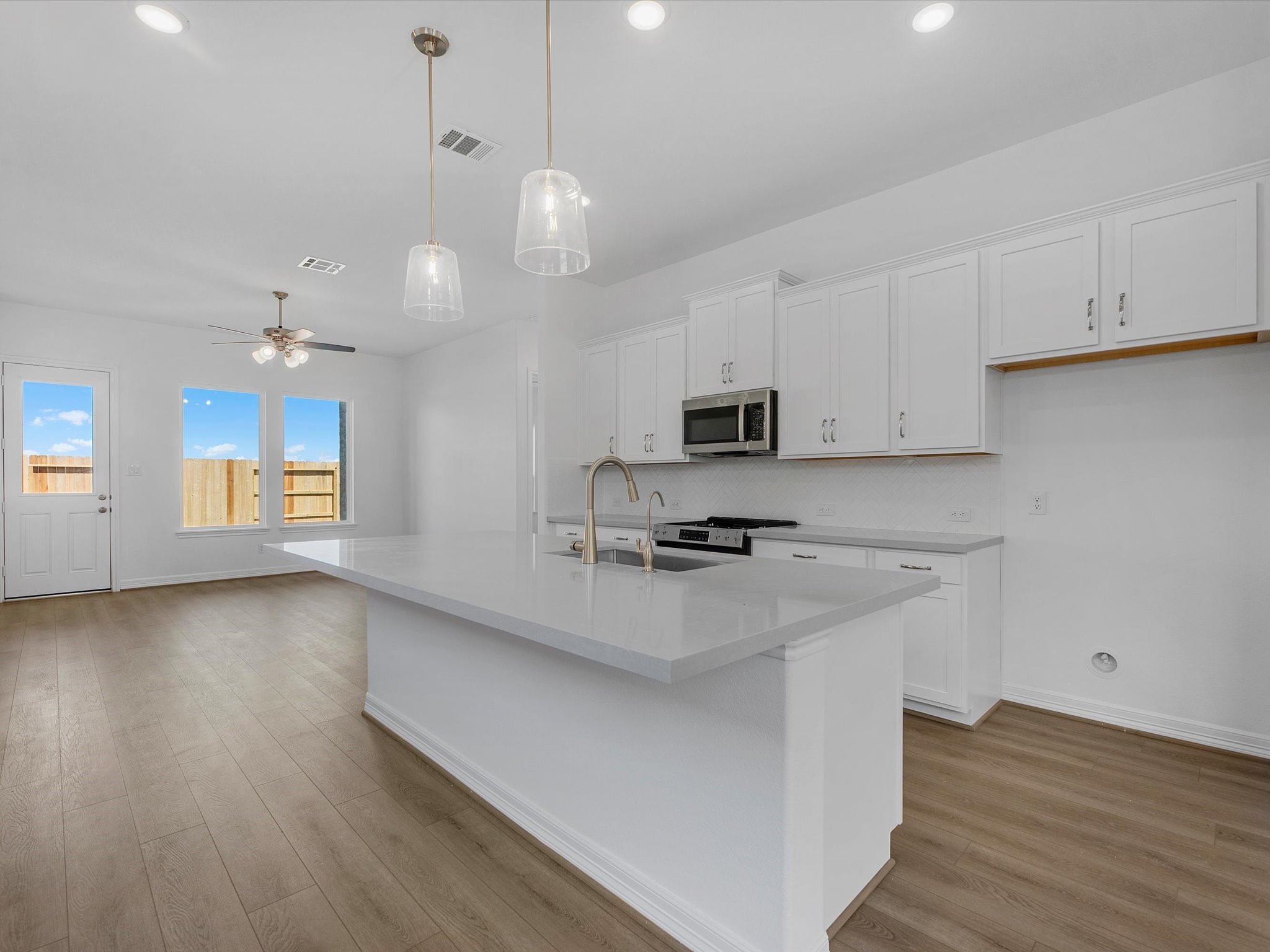 30906 Newcomb Landing Lane Property Photo 4