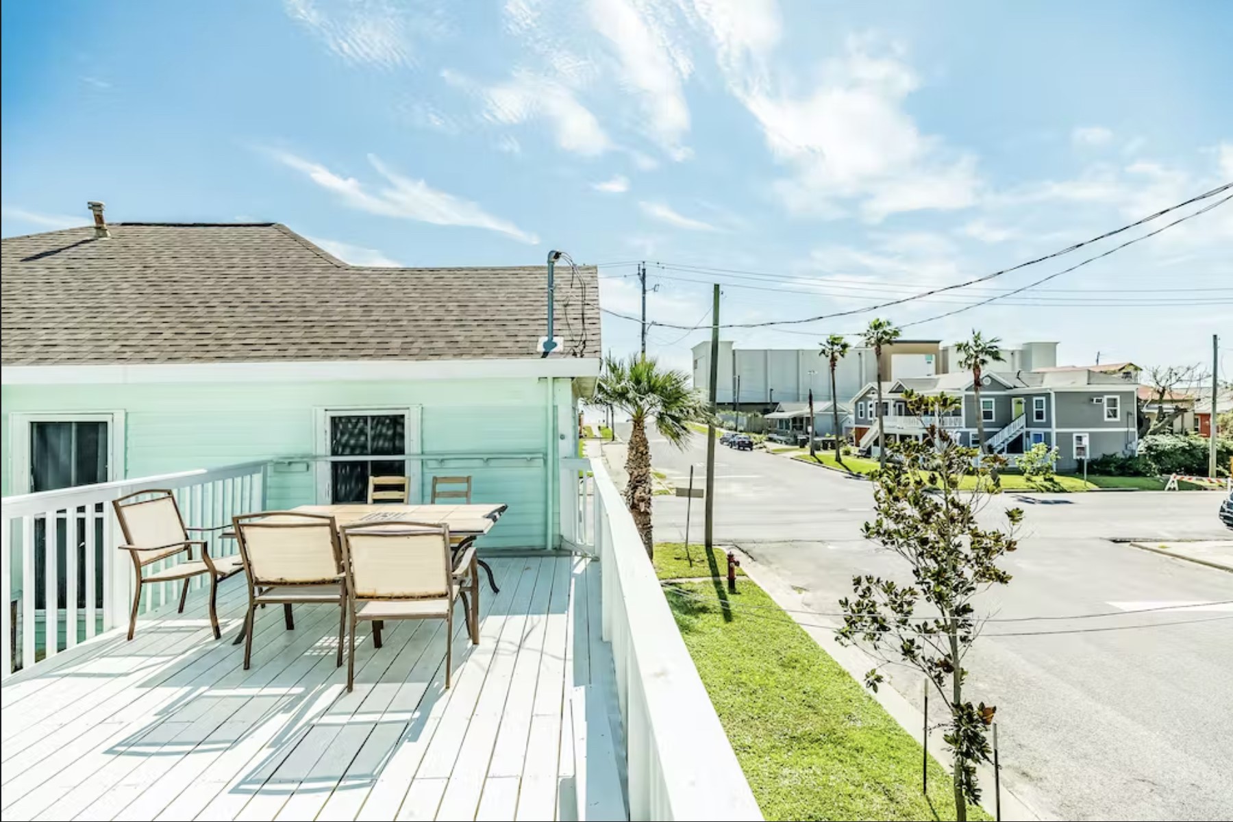 1628 17th Property Photo 2