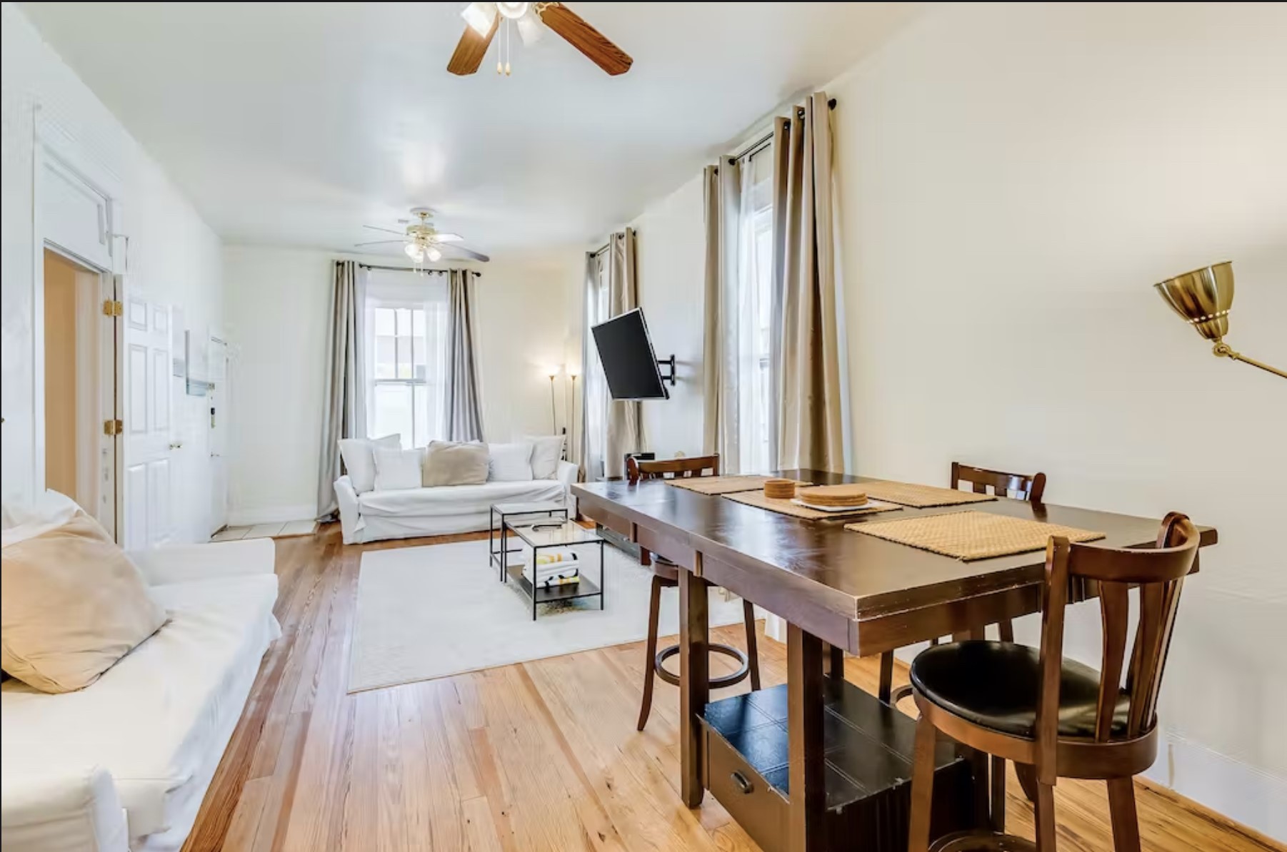 1628 17th Property Photo 6