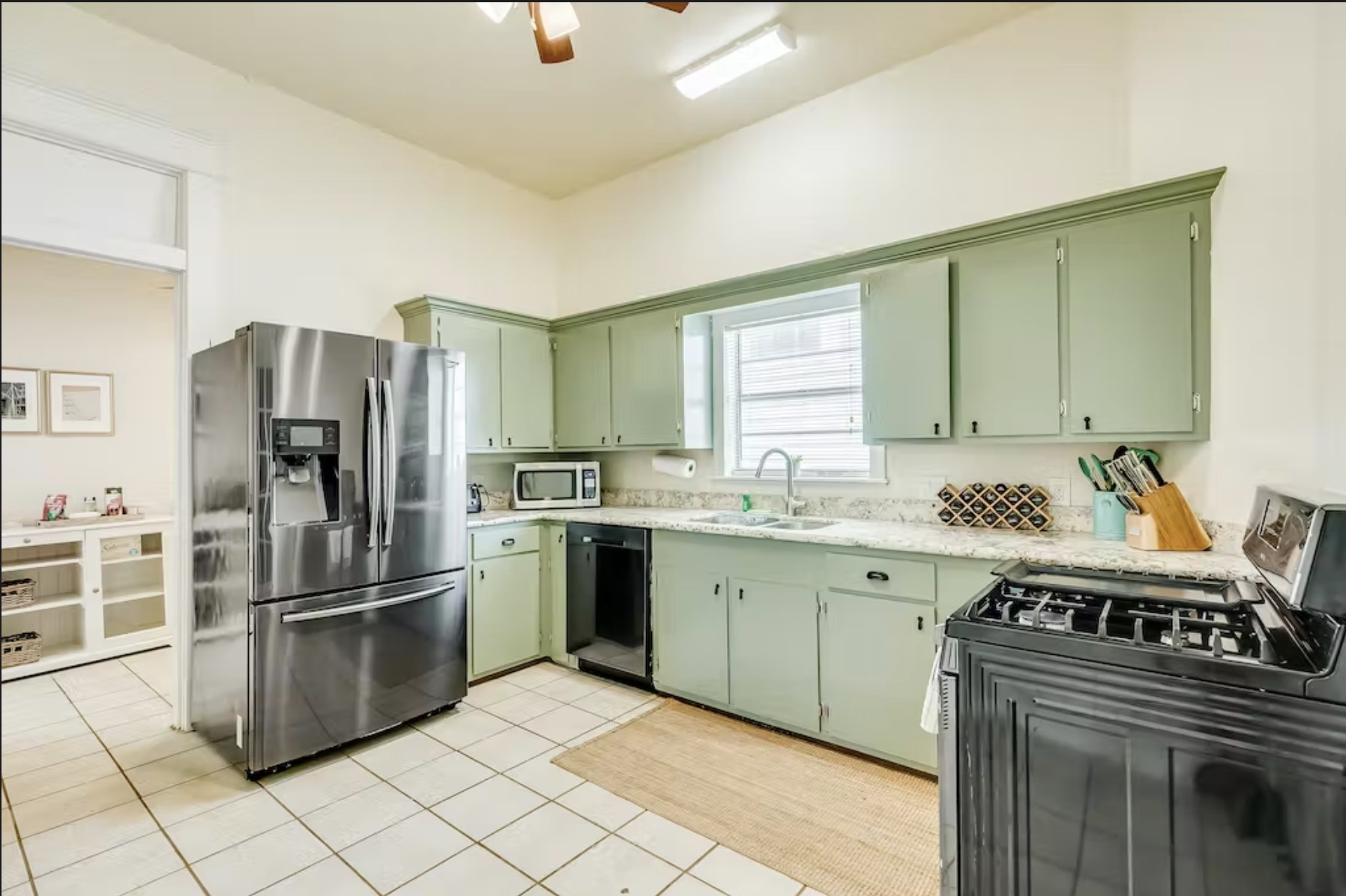 1628 17th Property Photo 9