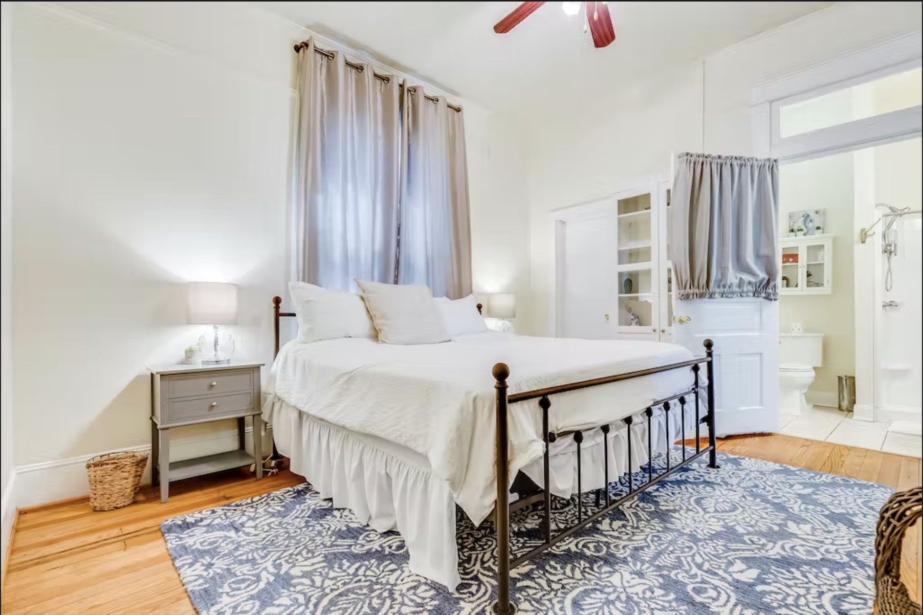 1628 17th Property Photo 12