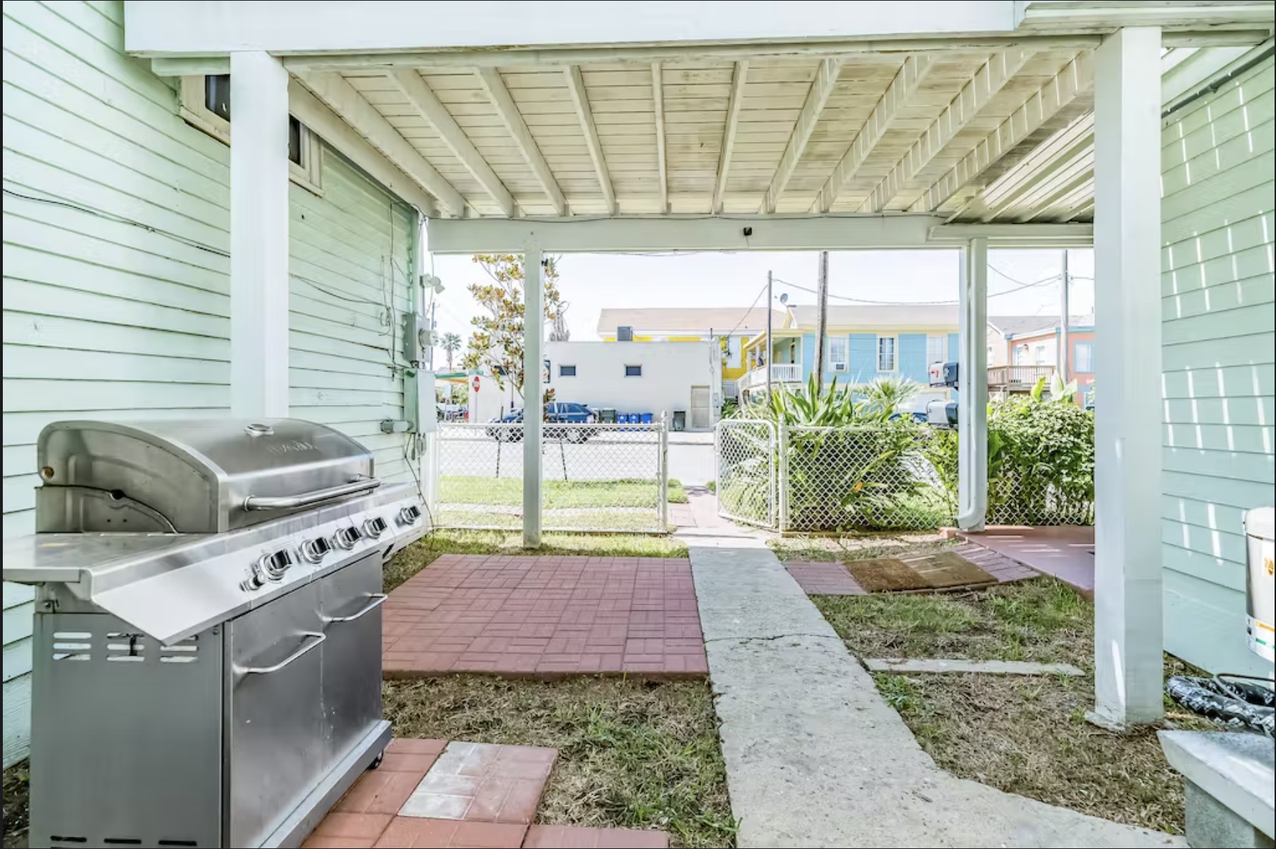 1628 17th Property Photo 19