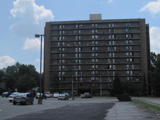 1 Kanawha Terrace Property Photo 1