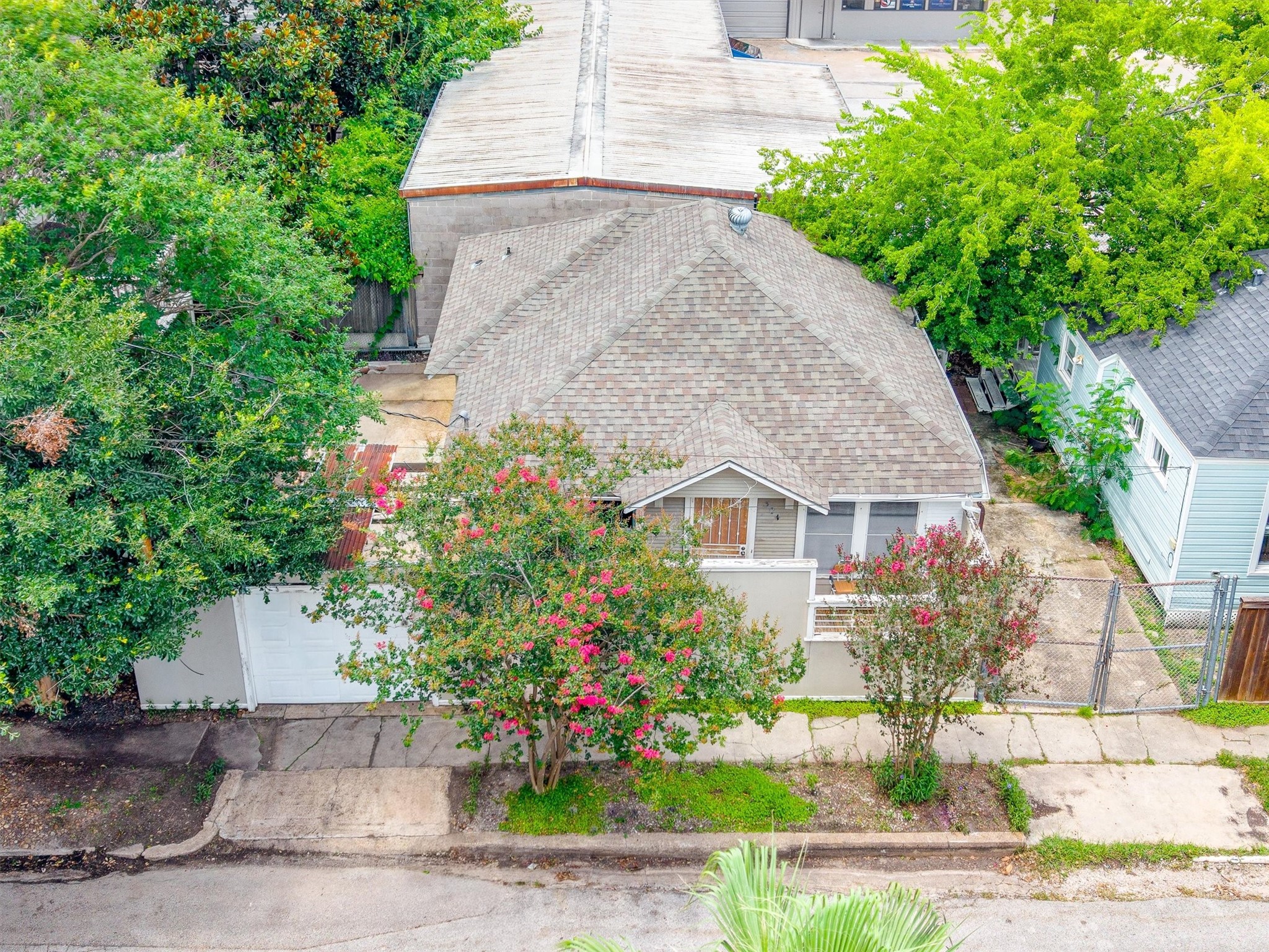 304 Bomar Street Property Photo 19