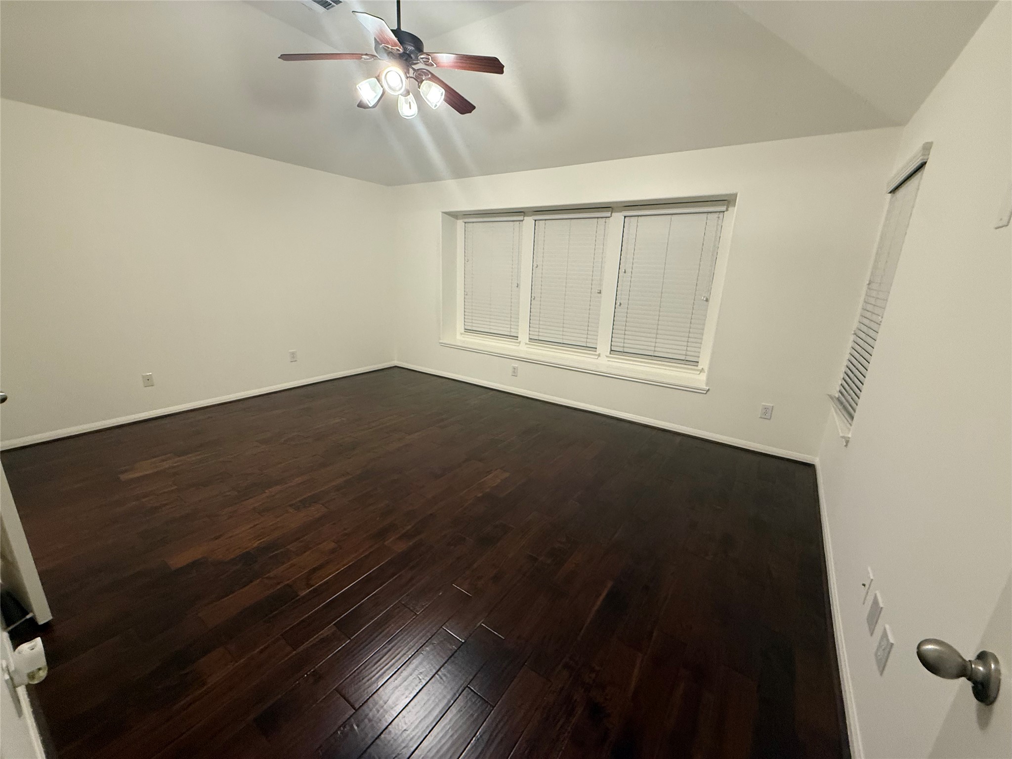27219 Camden Glen Lane Property Photo 2