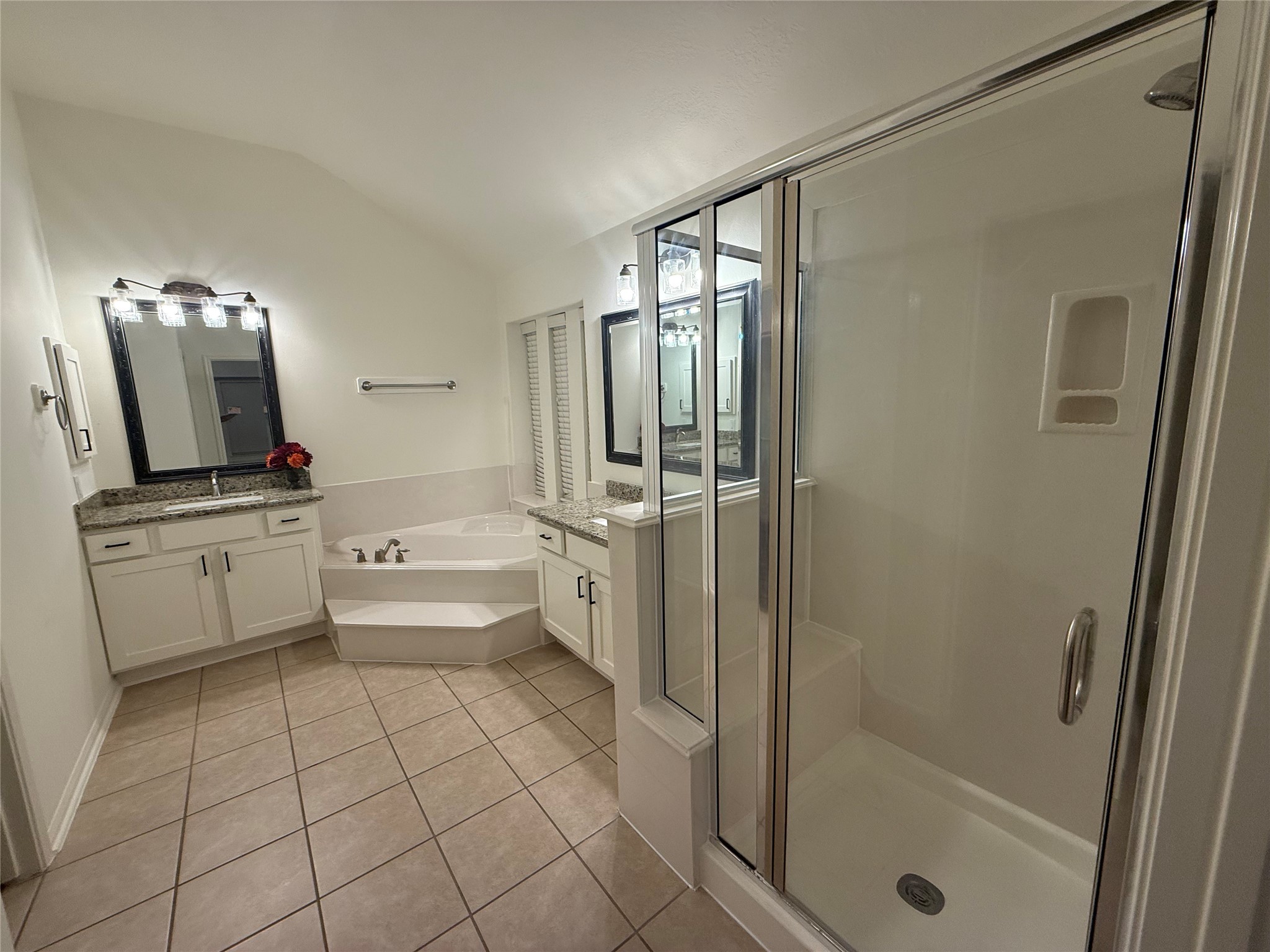 27219 Camden Glen Lane Property Photo 3