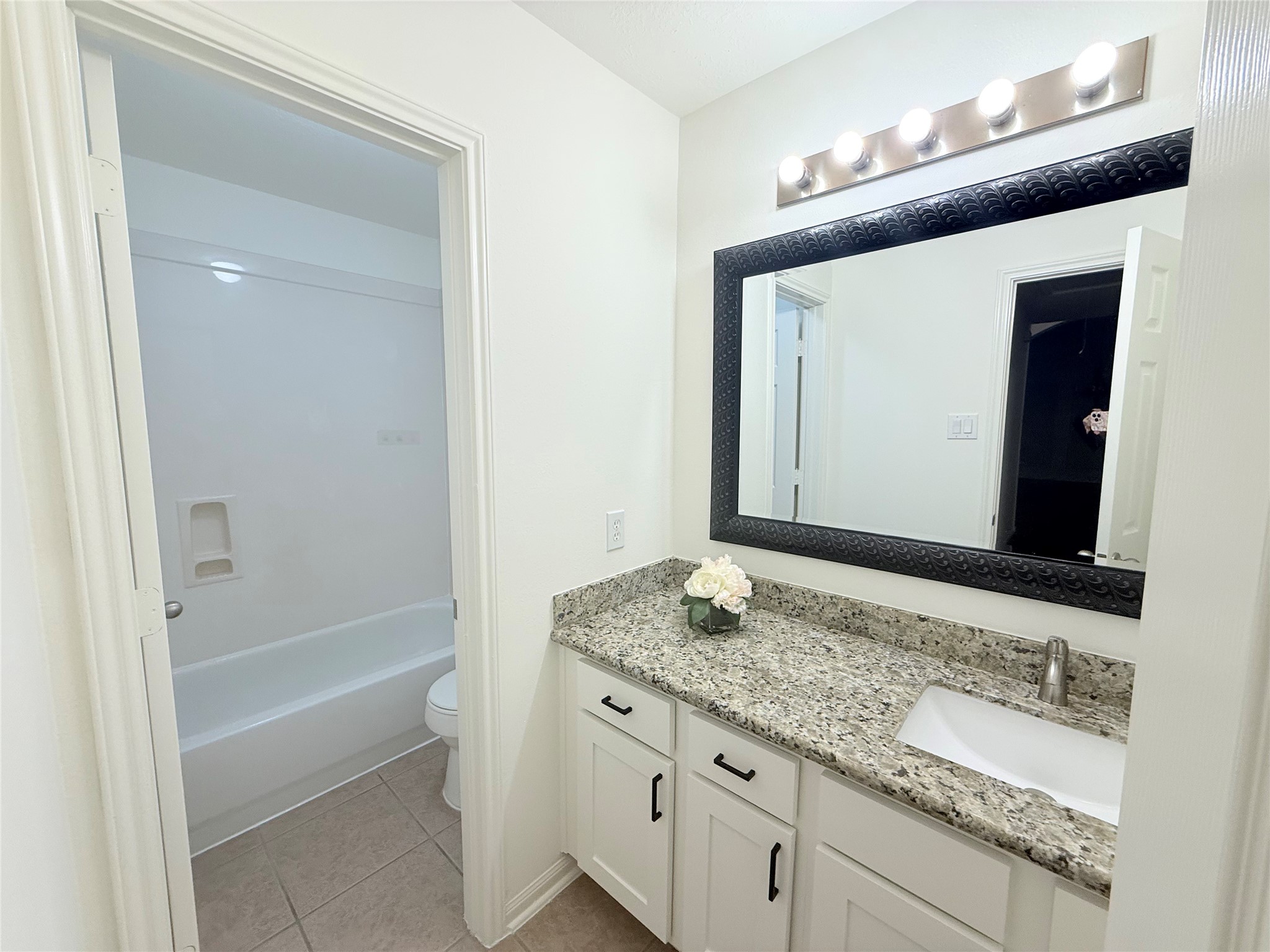 27219 Camden Glen Lane Property Photo 9