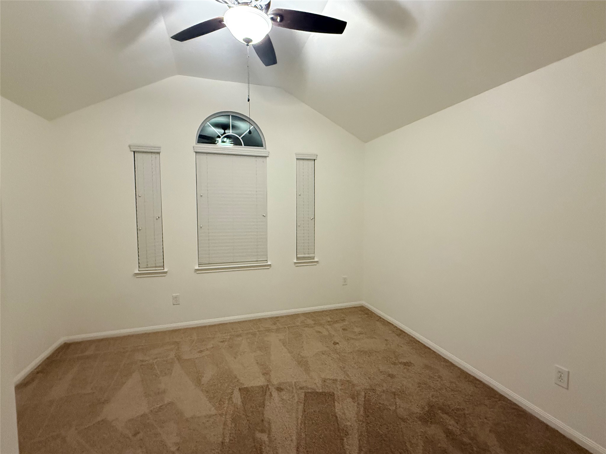 27219 Camden Glen Lane Property Photo 10