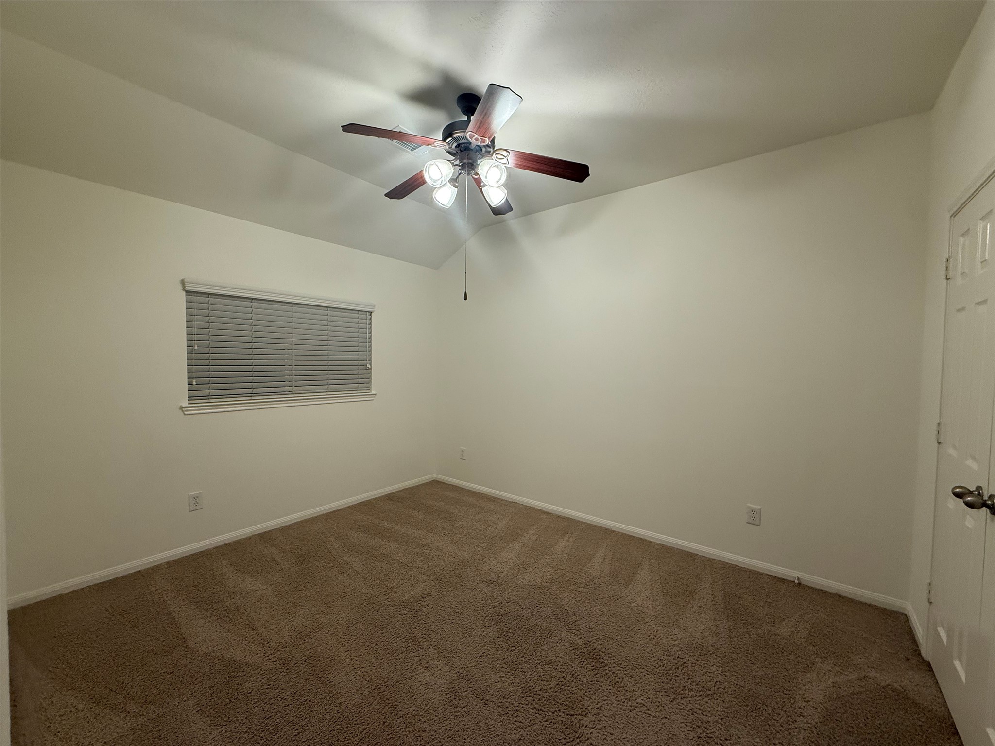 27219 Camden Glen Lane Property Photo 12