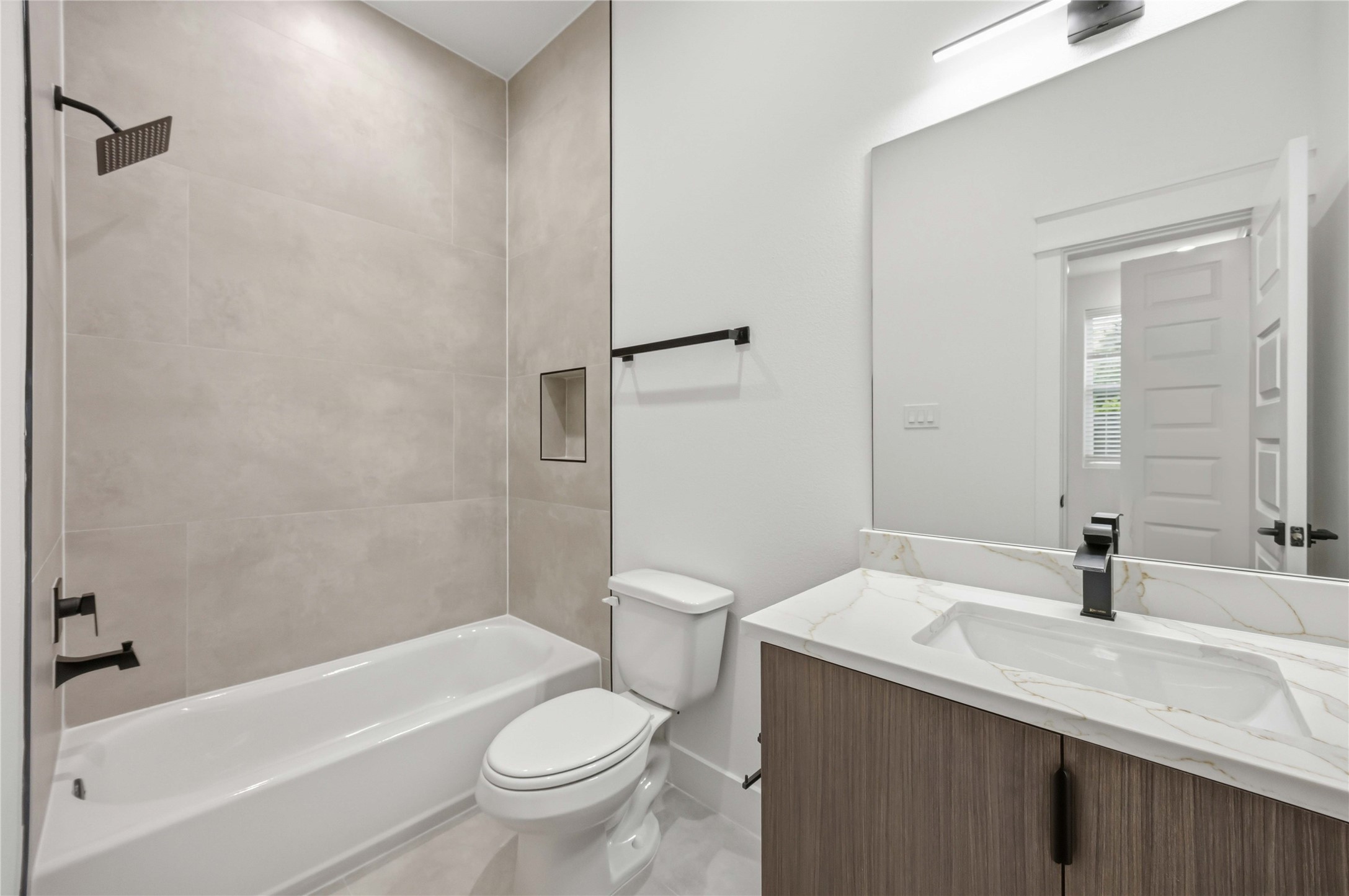 6627 Katarani Drive Property Photo 8