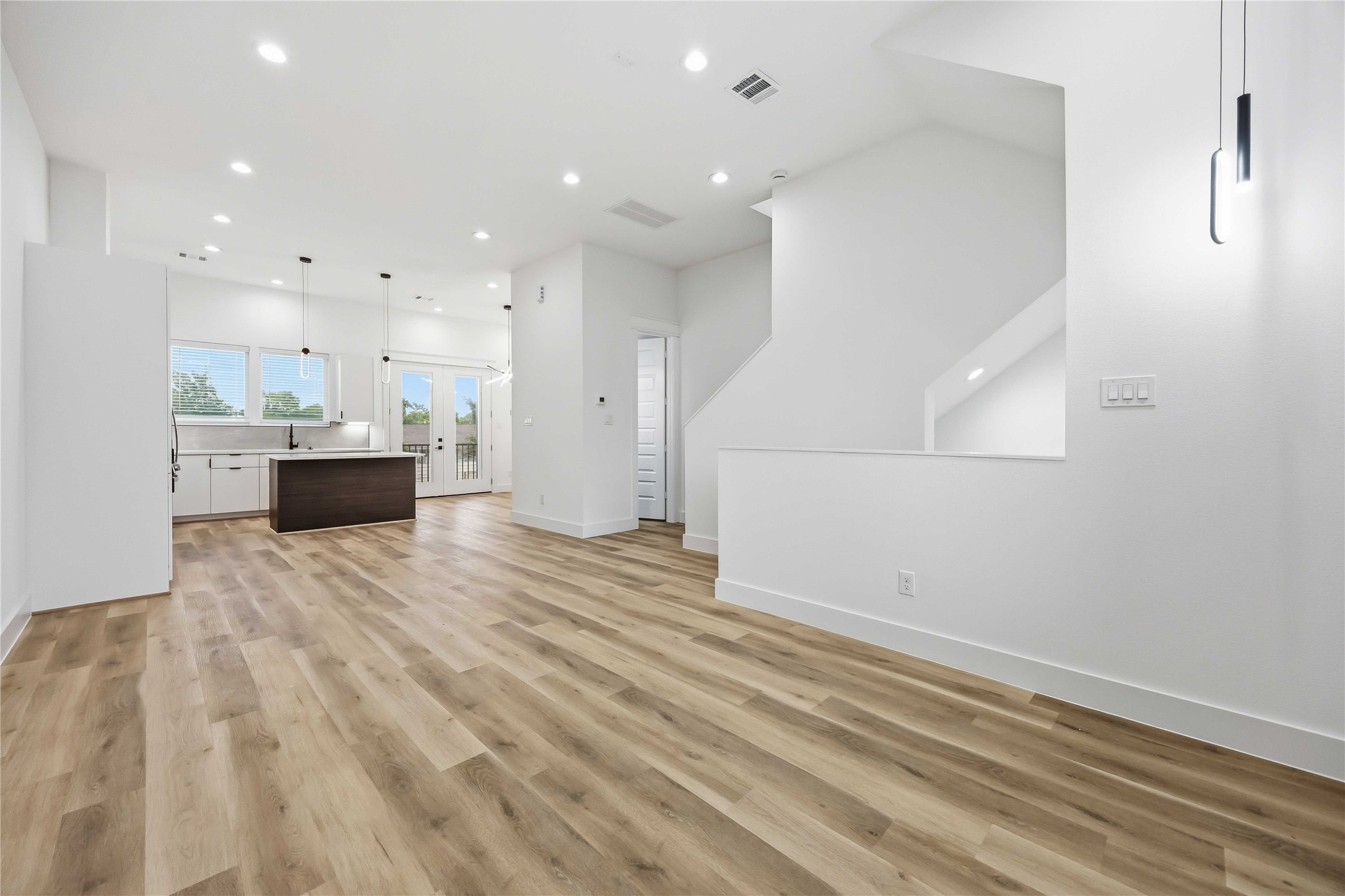 6627 Katarani Drive Property Photo 10