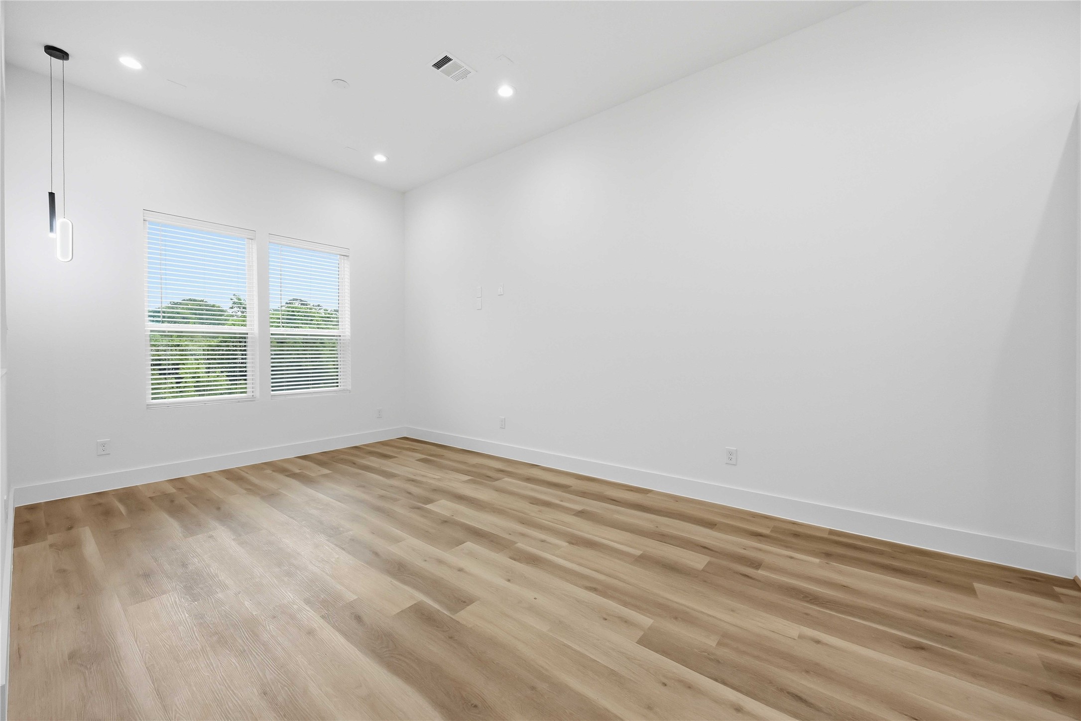 6627 Katarani Drive Property Photo 11