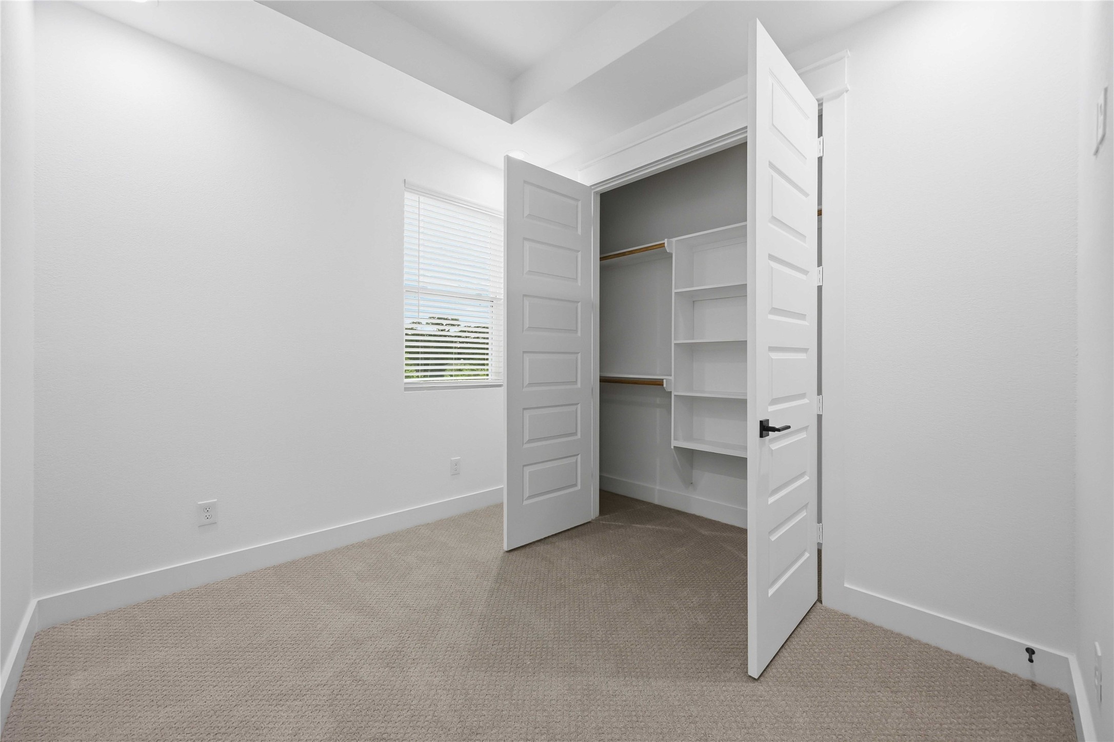 6627 Katarani Drive Property Photo 17