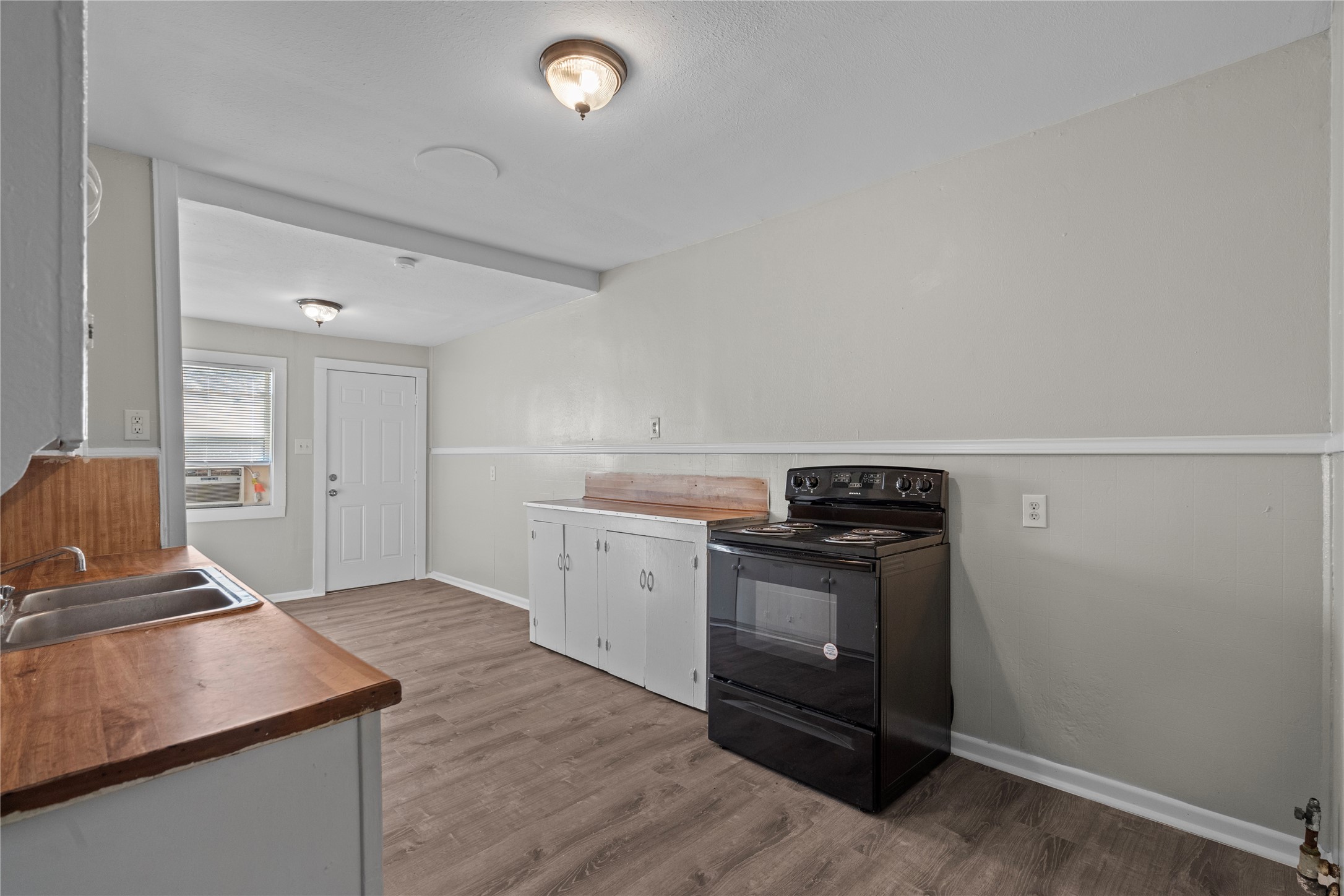 915 4th Avenue N Property Photo 5