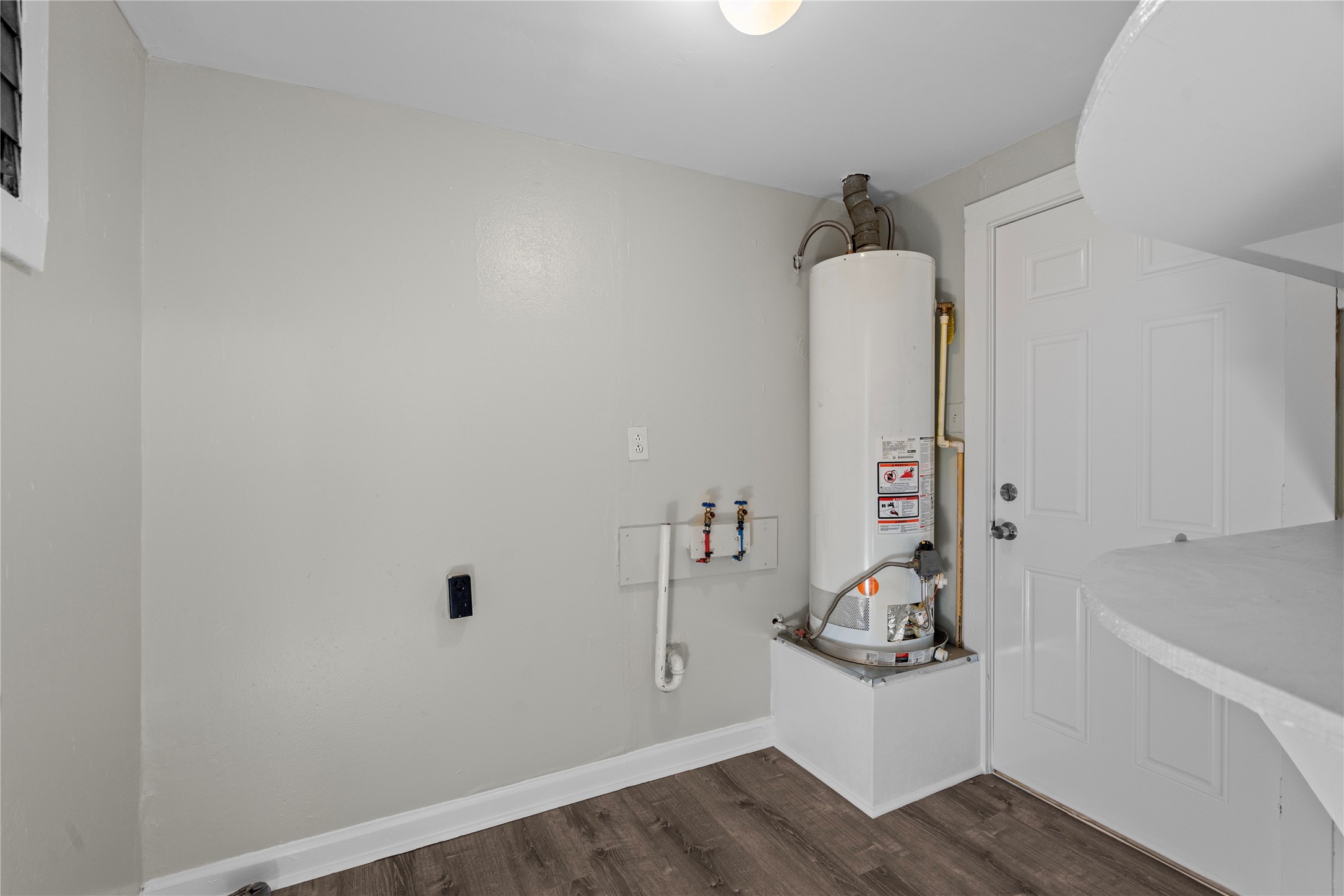 915 4th Avenue N Property Photo 8