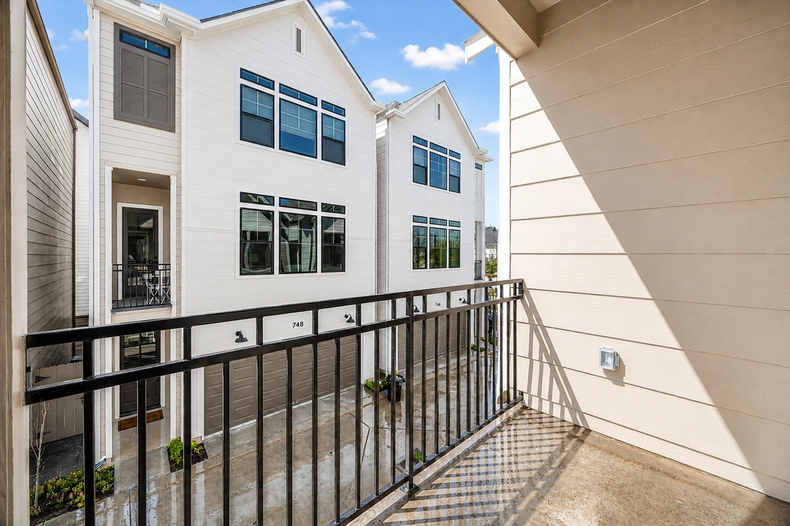 738 Curtin Street Property Photo 10