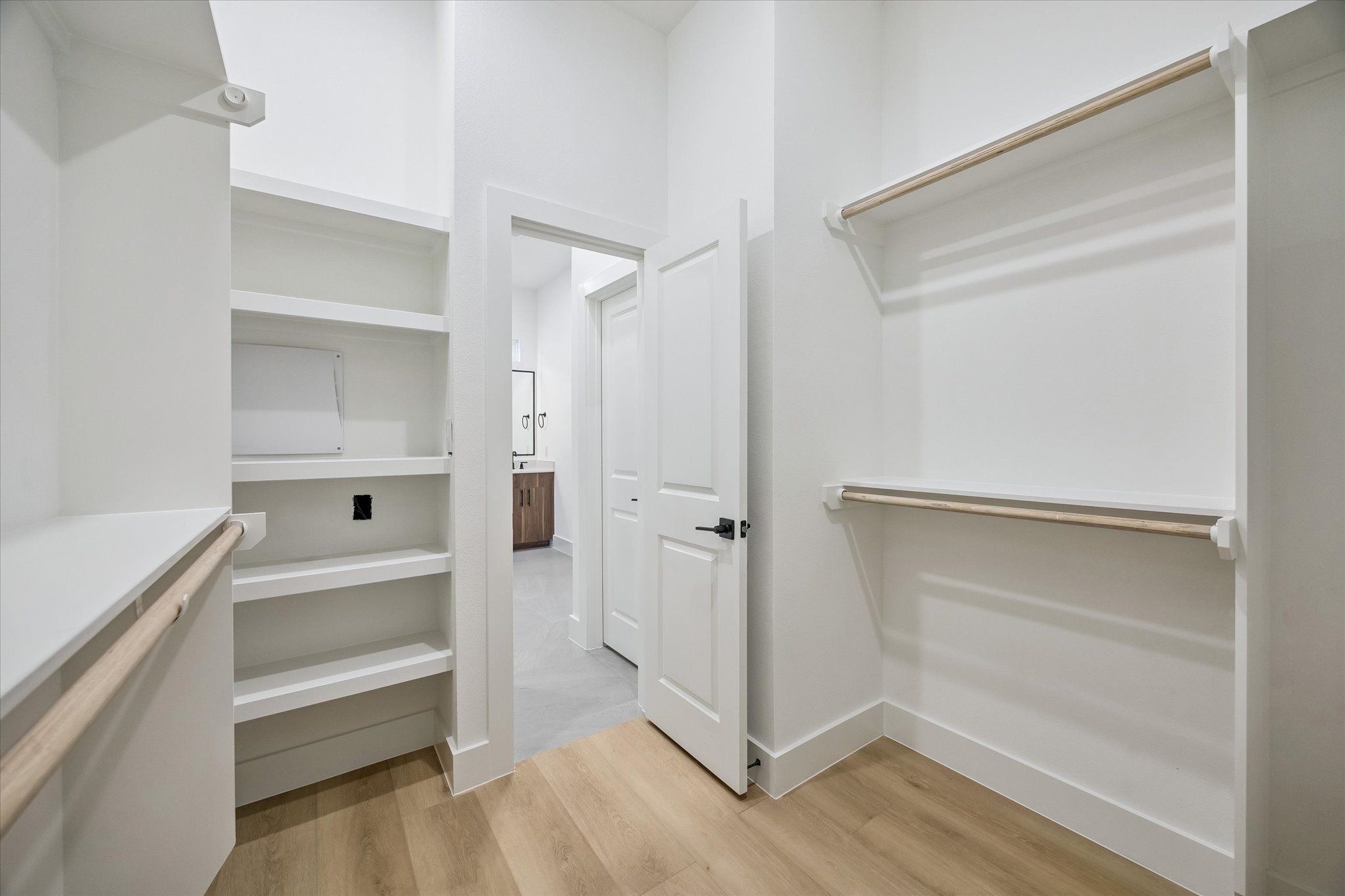 738 Curtin Street Property Photo 28