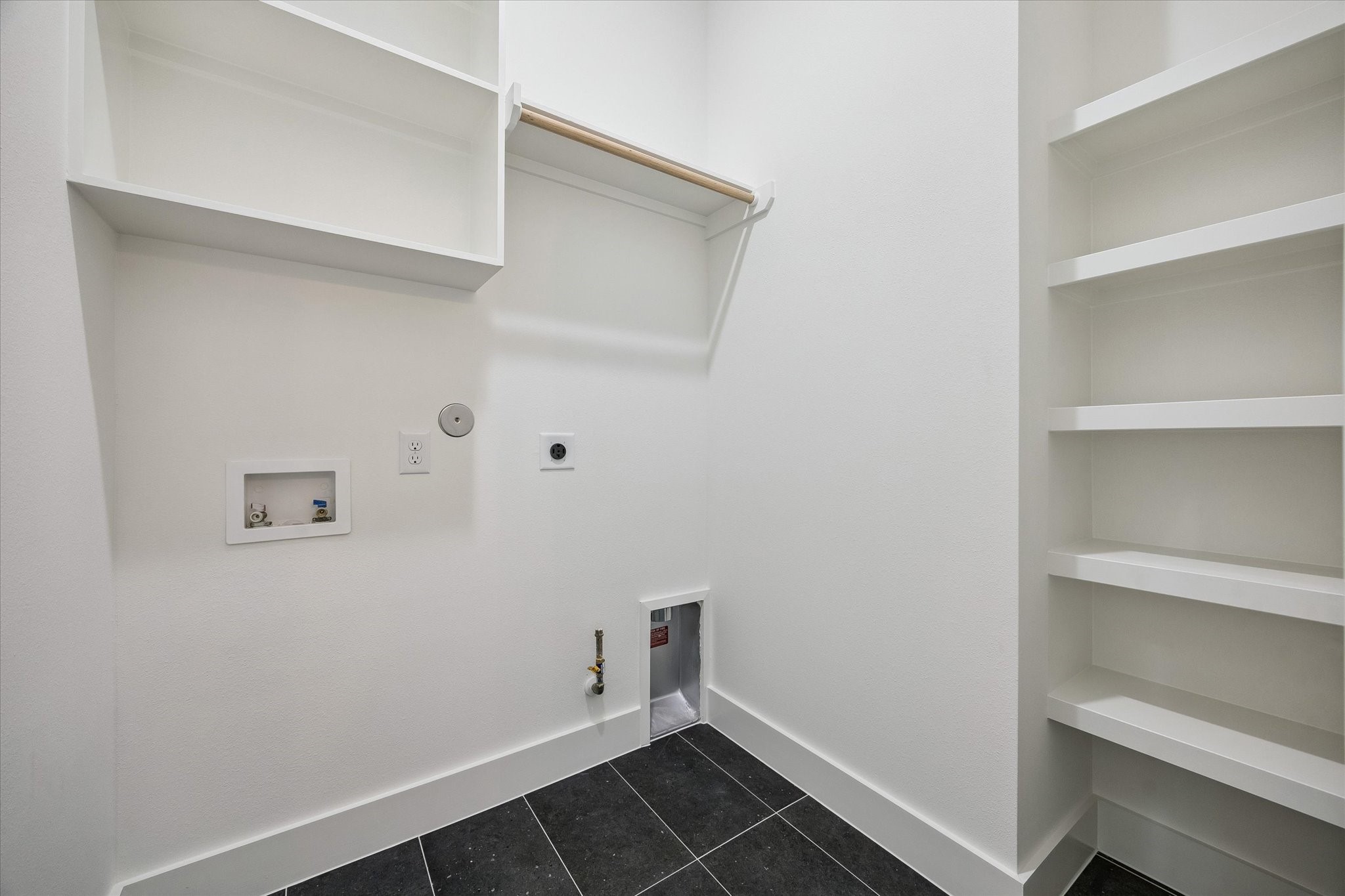 738 Curtin Street Property Photo 29