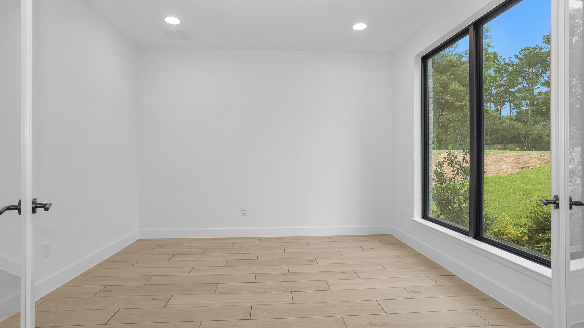143 Pinehill Trails Court Property Photo 7